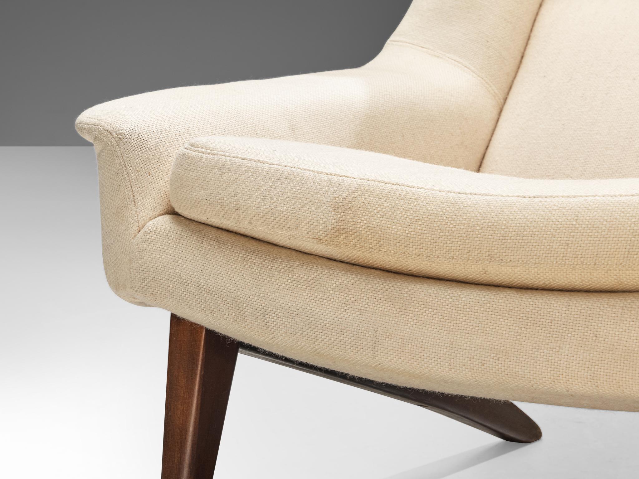 Mid-Century Modern Folke Ohlsson for Fritz Hansen Lounge Chair in White Upholstery  For Sale