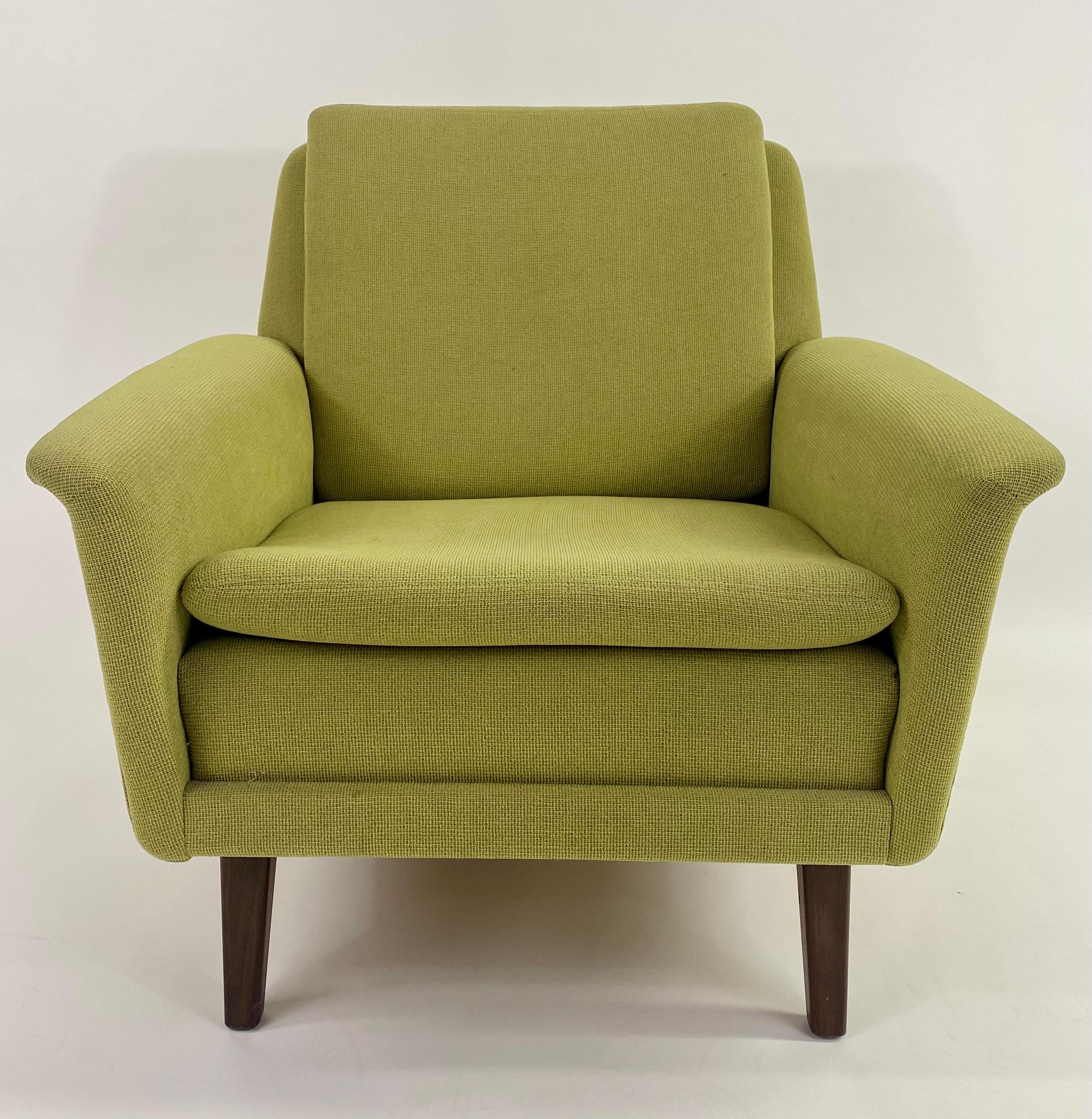 Danish Folke Ohlsson for Fritz Hansen MCM Lounge Chair in Green Upholstery, a Pair For Sale