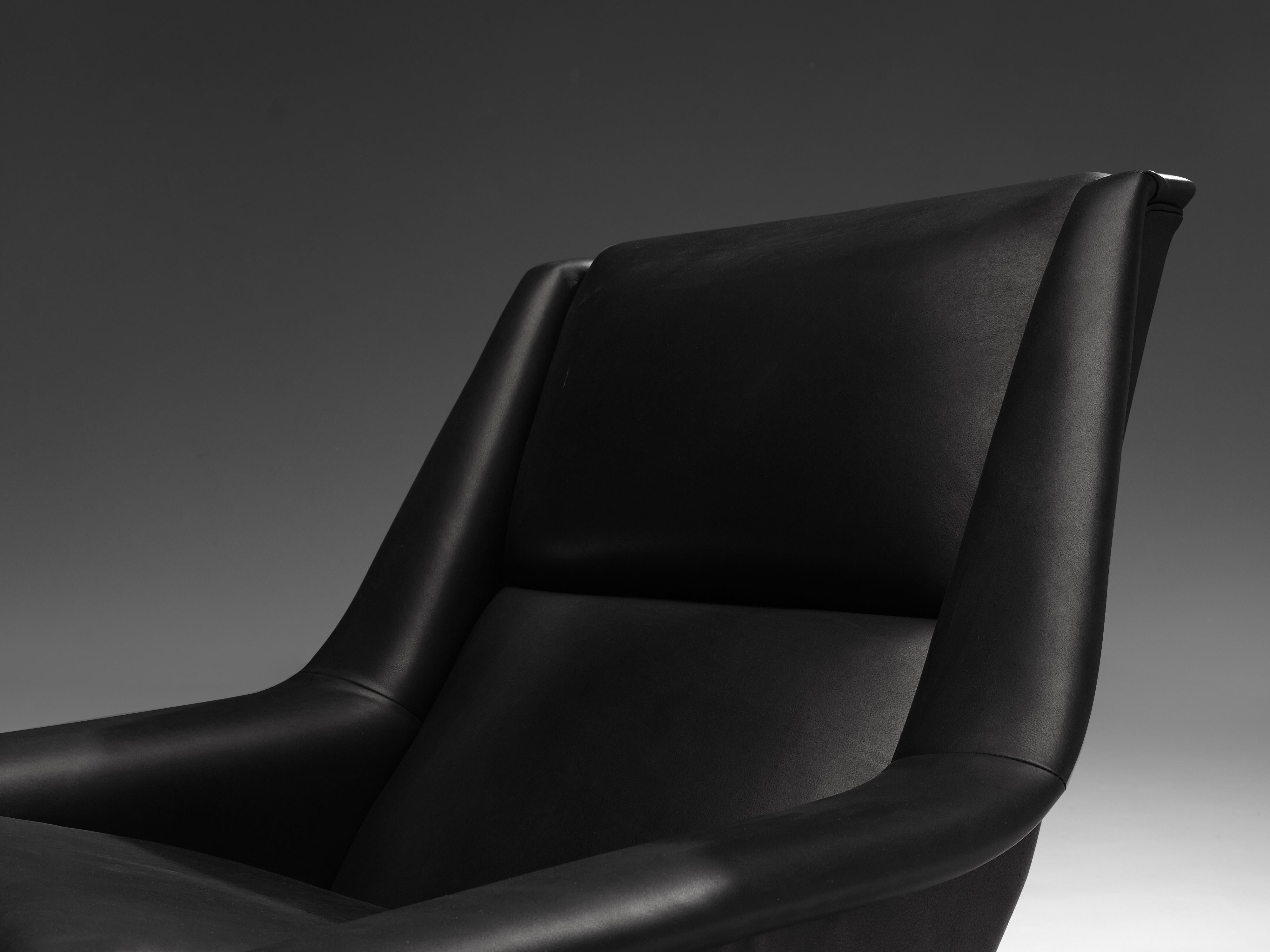 Mid-Century Modern Folke Ohlsson for Fritz Hansen Reupholstered Lounge Chairs Model ‘4410’
