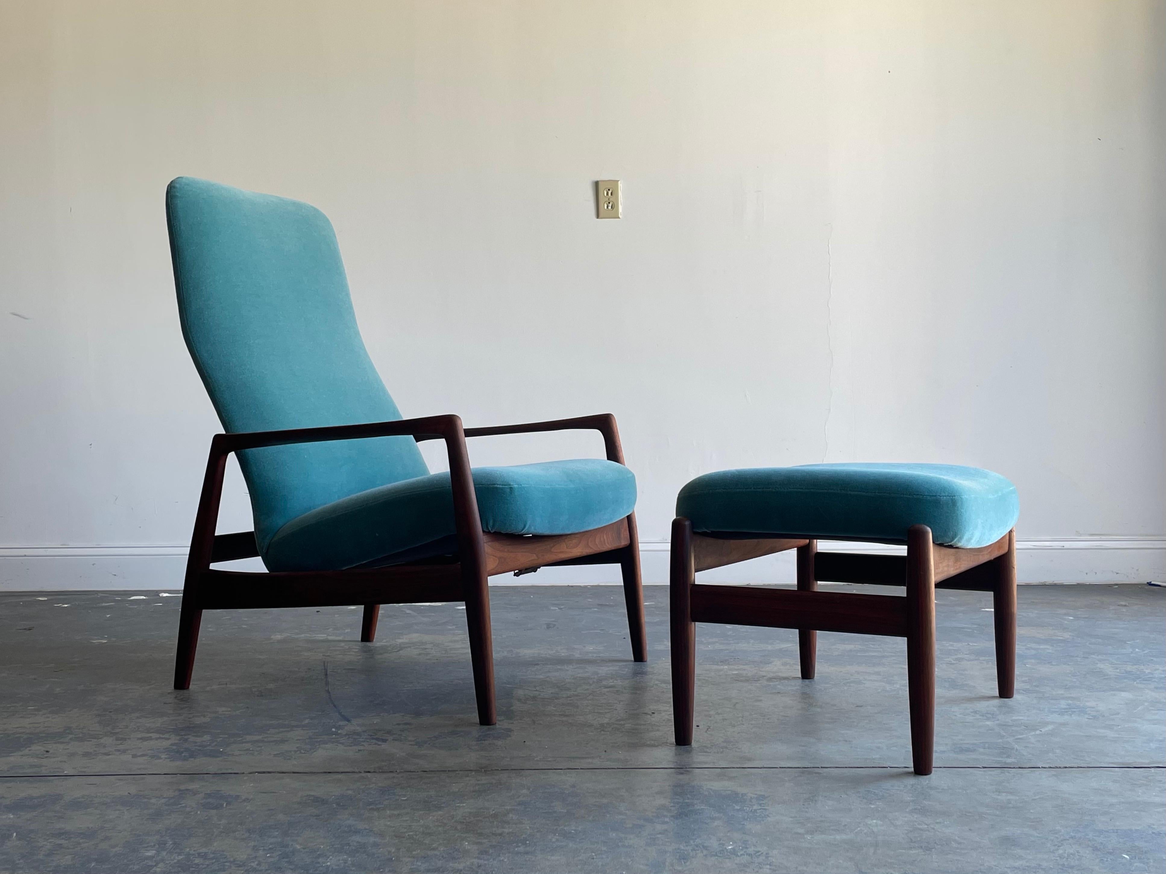 Mid-Century Modern Folke Ohlsson Lounge Chair and Ottoman for DUX, Walnut and Mohair