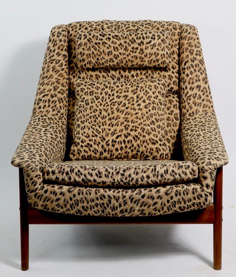 Scandinavian Modern Folke Ohlsson Lounge Chair by DUX of Sweden in Cheetah Print Fabric For Sale