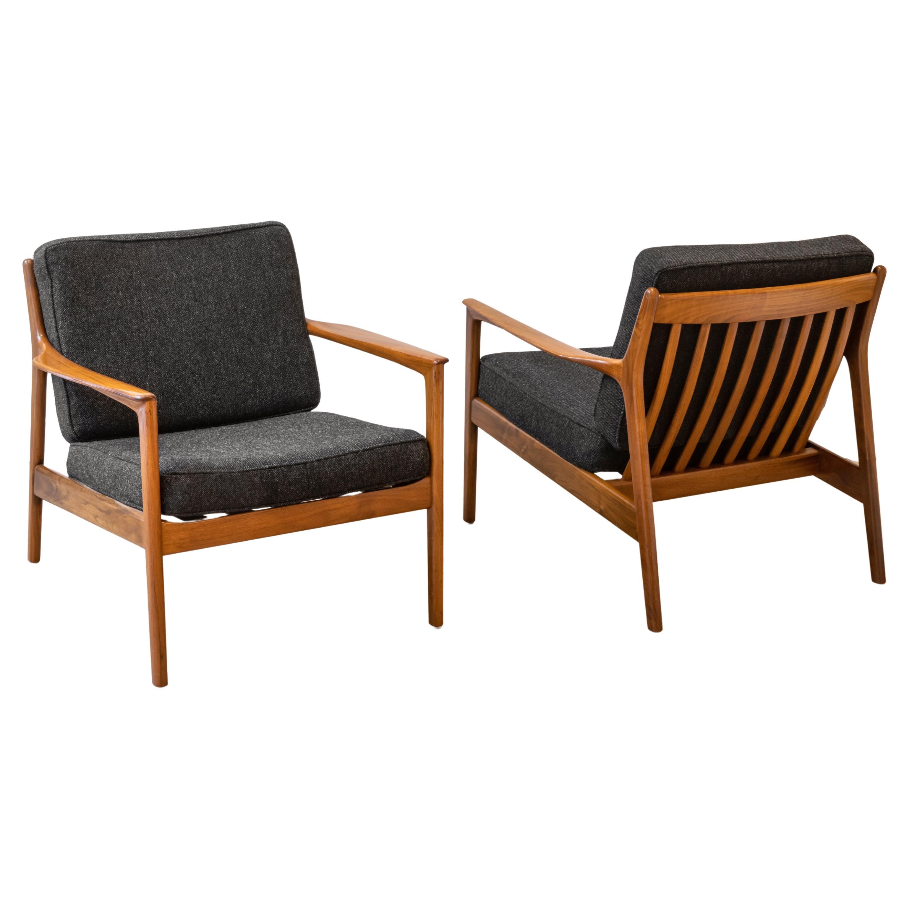Folke Ohlsson Lounge Chairs USA 75 walnut by DUX