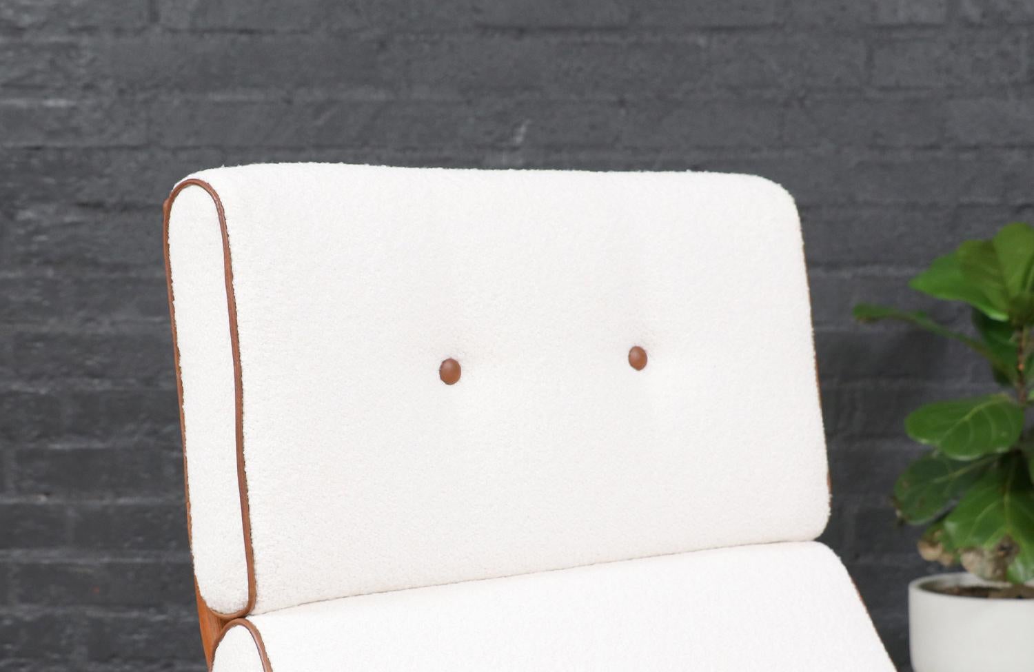 Folke Ohlsson fauteuil de salon en teck modèle 71-C avec pouf pour Dux en vente 1