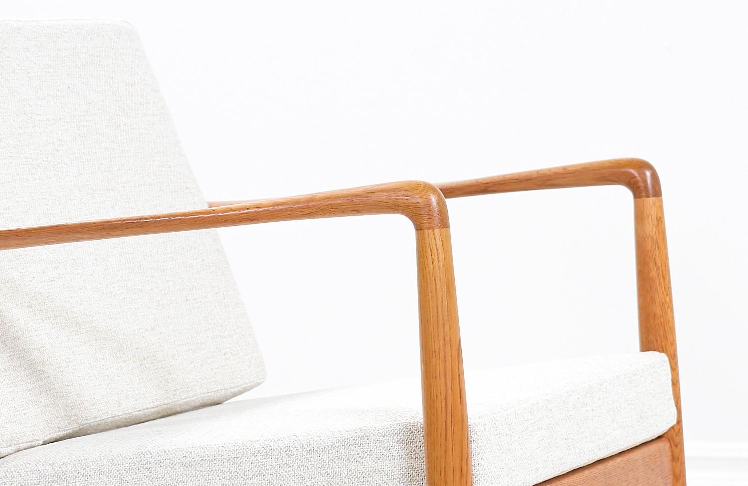 Folke Ohlsson Model USA-143 Oak Lounge Chairs for Dux 4