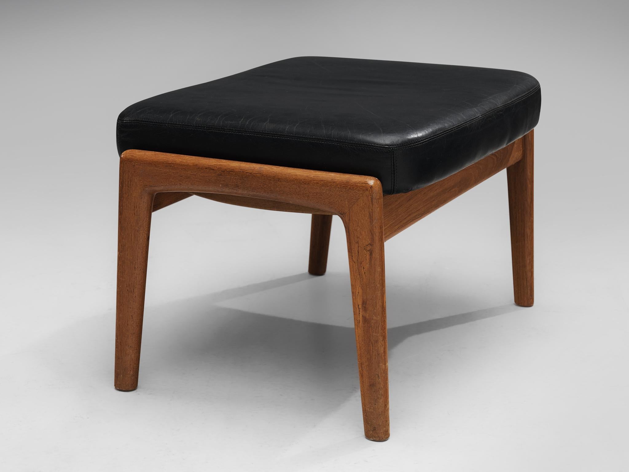 Folke Ohlsson Pair of 'Profil' Lounge Chairs in Black Leather 4