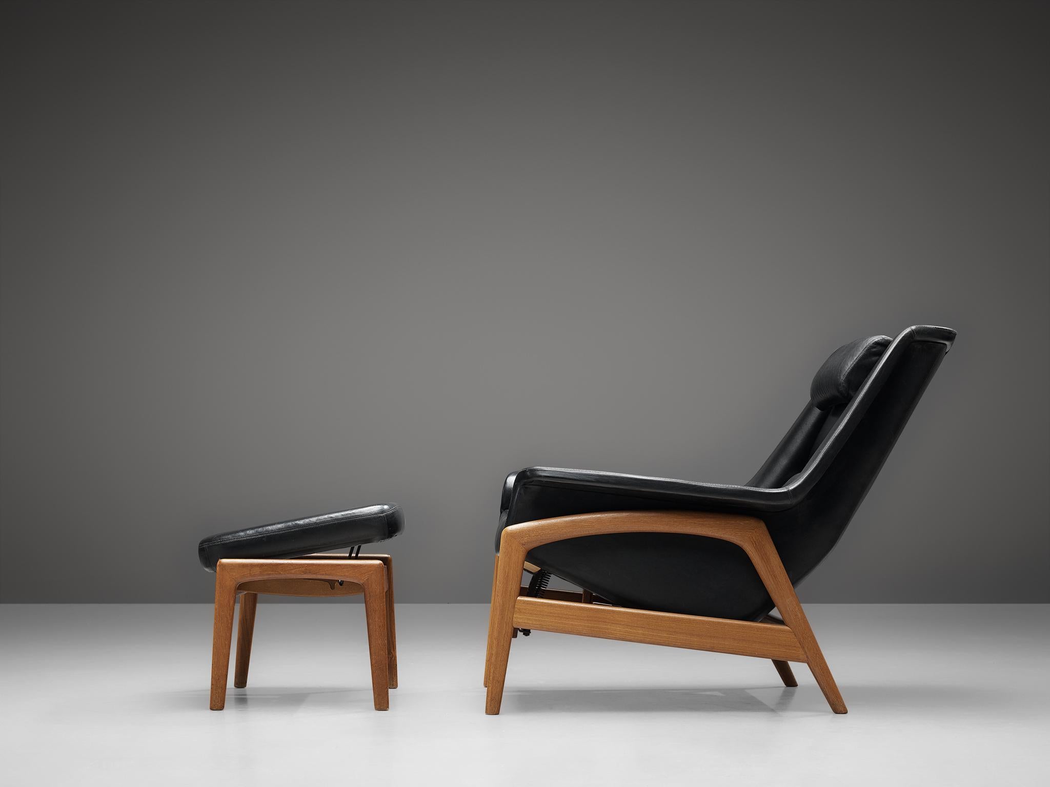 Folke Ohlsson Pair of 'Profil' Lounge Chairs in Black Leather 2