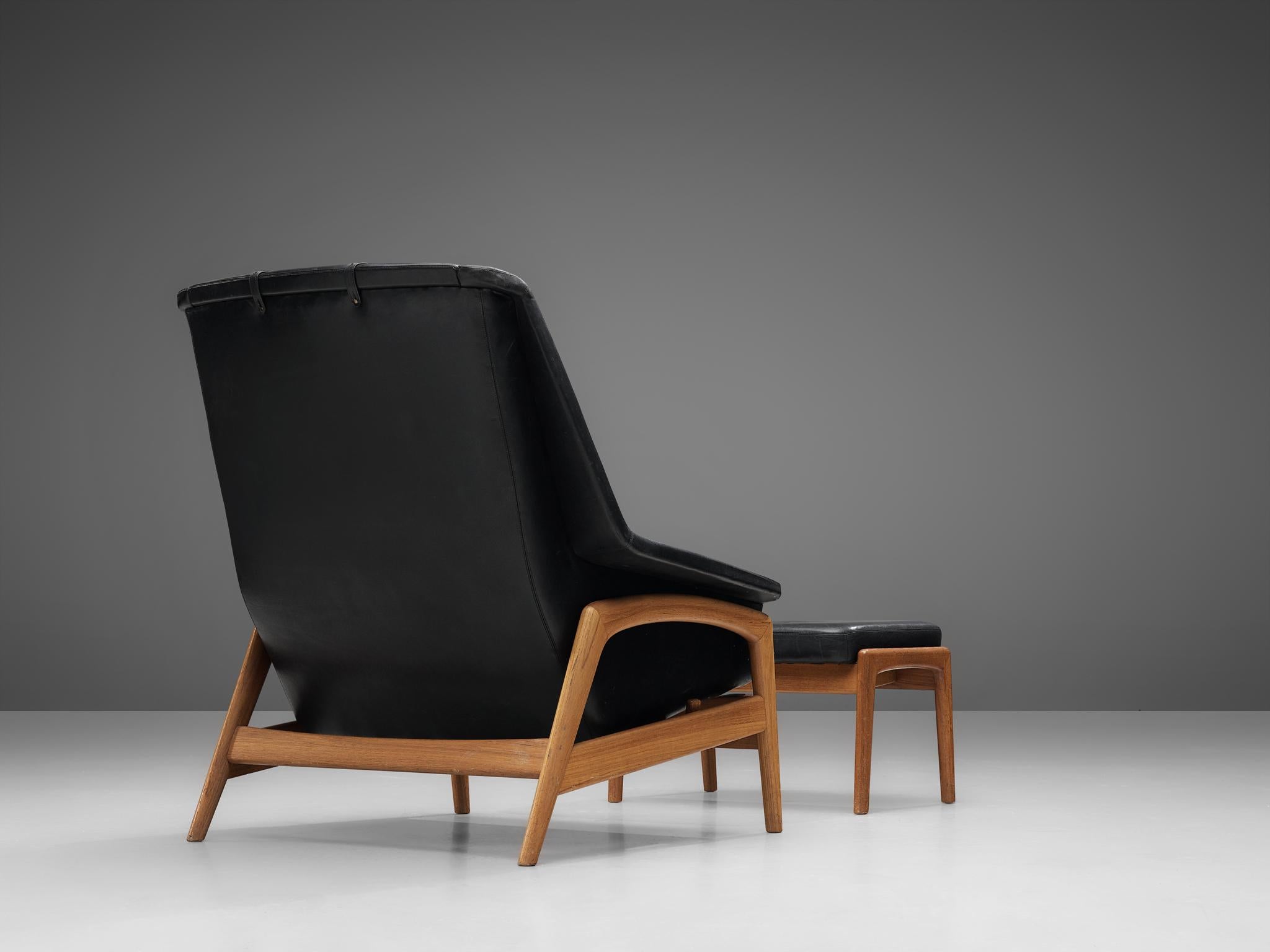 Folke Ohlsson Pair of 'Profil' Lounge Chairs in Black Leather 3