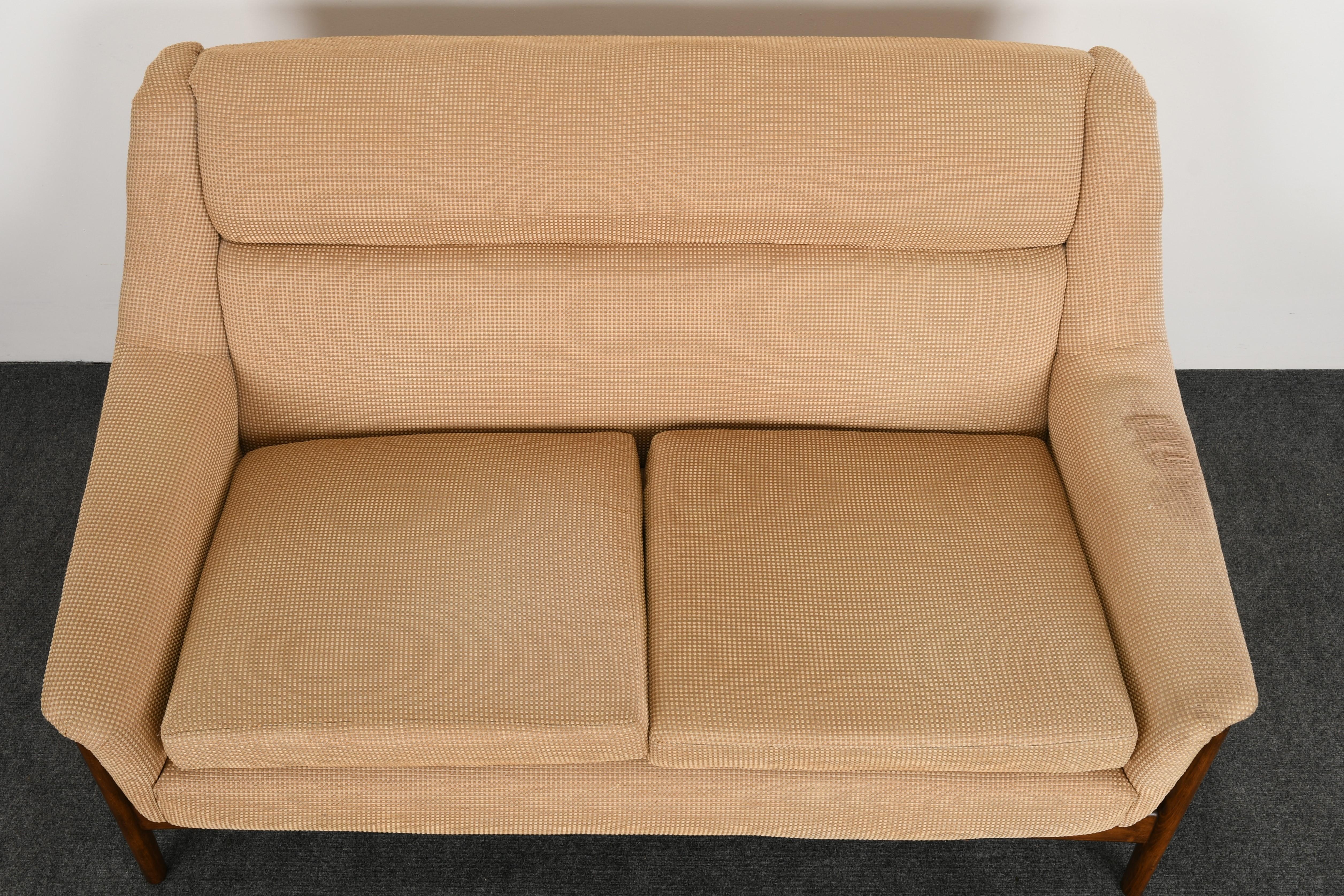 Folke Ohlsson Settee for DUX, 1960s In Good Condition In Hamburg, PA
