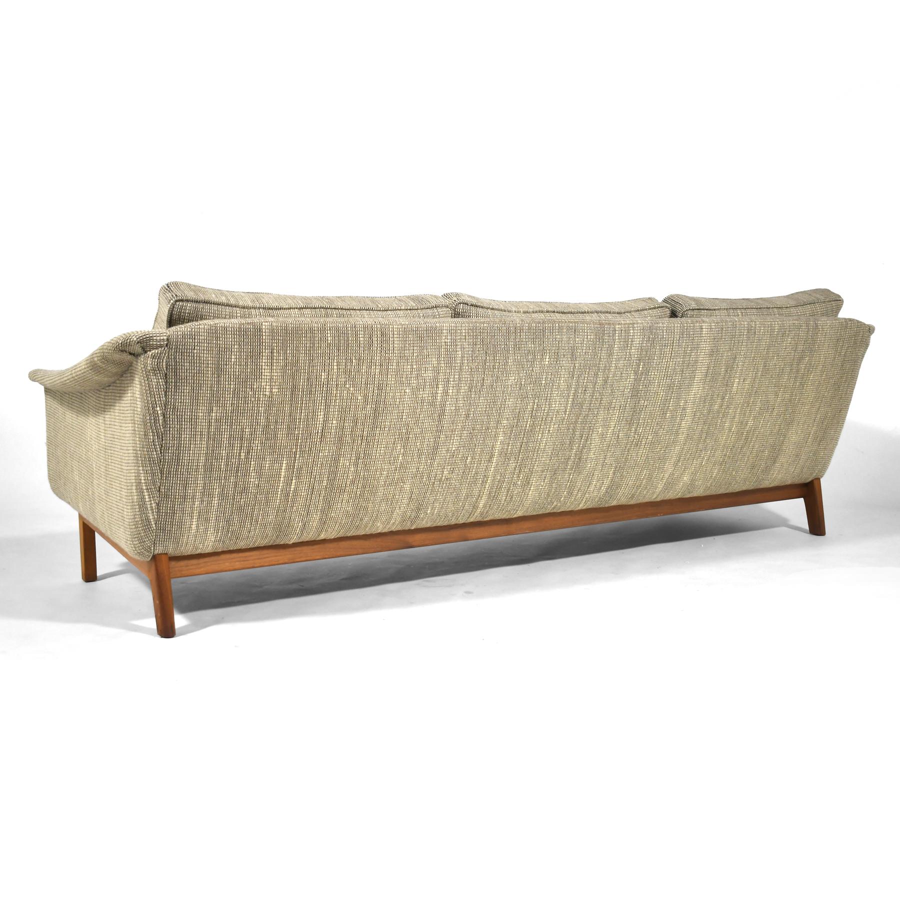 Folke Ohlsson Sofa von DUX im Zustand „Gut“ im Angebot in Highland, IN