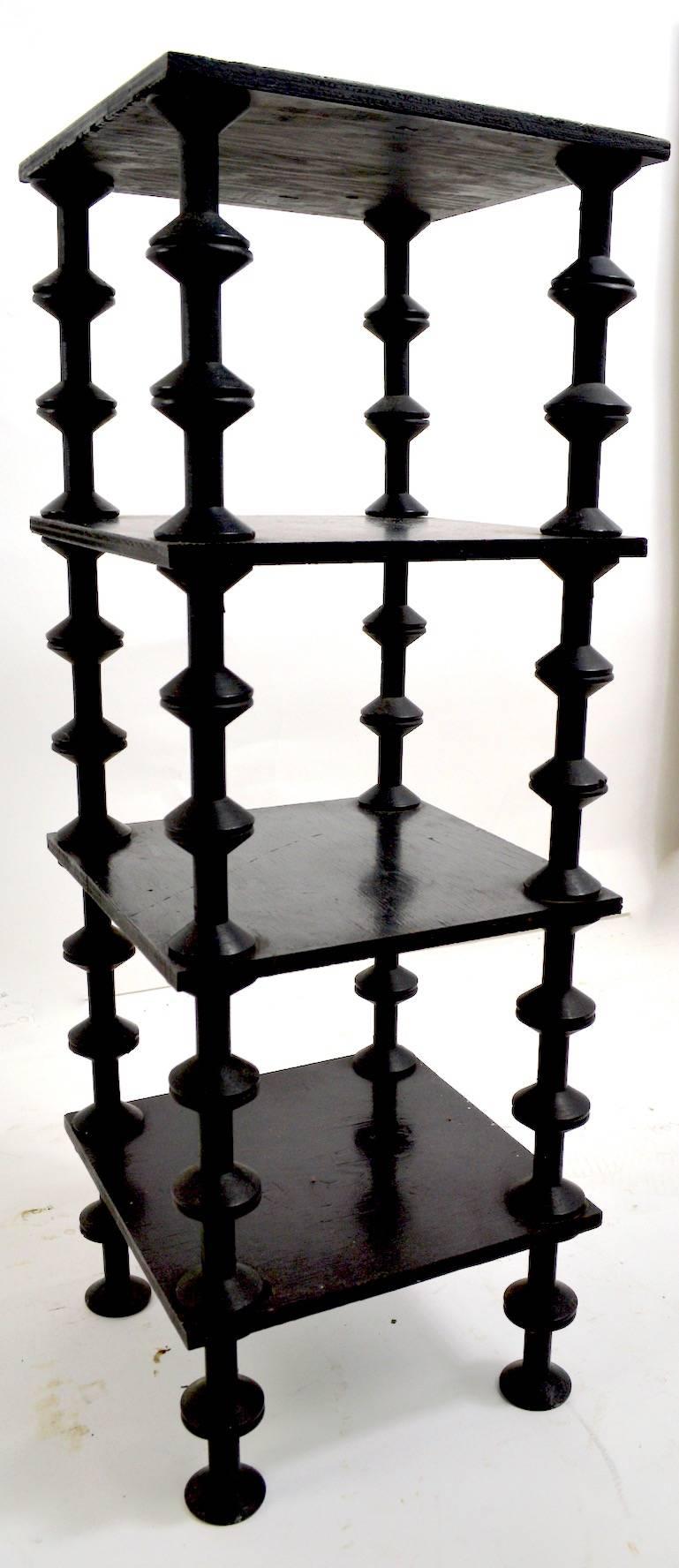 Folky Architectural Spool Stand In Good Condition In New York, NY