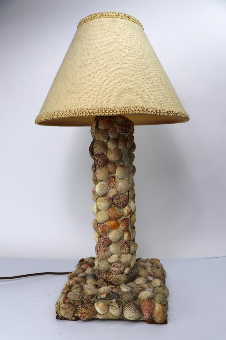 Folky Grotto Style Shell Lamp 1