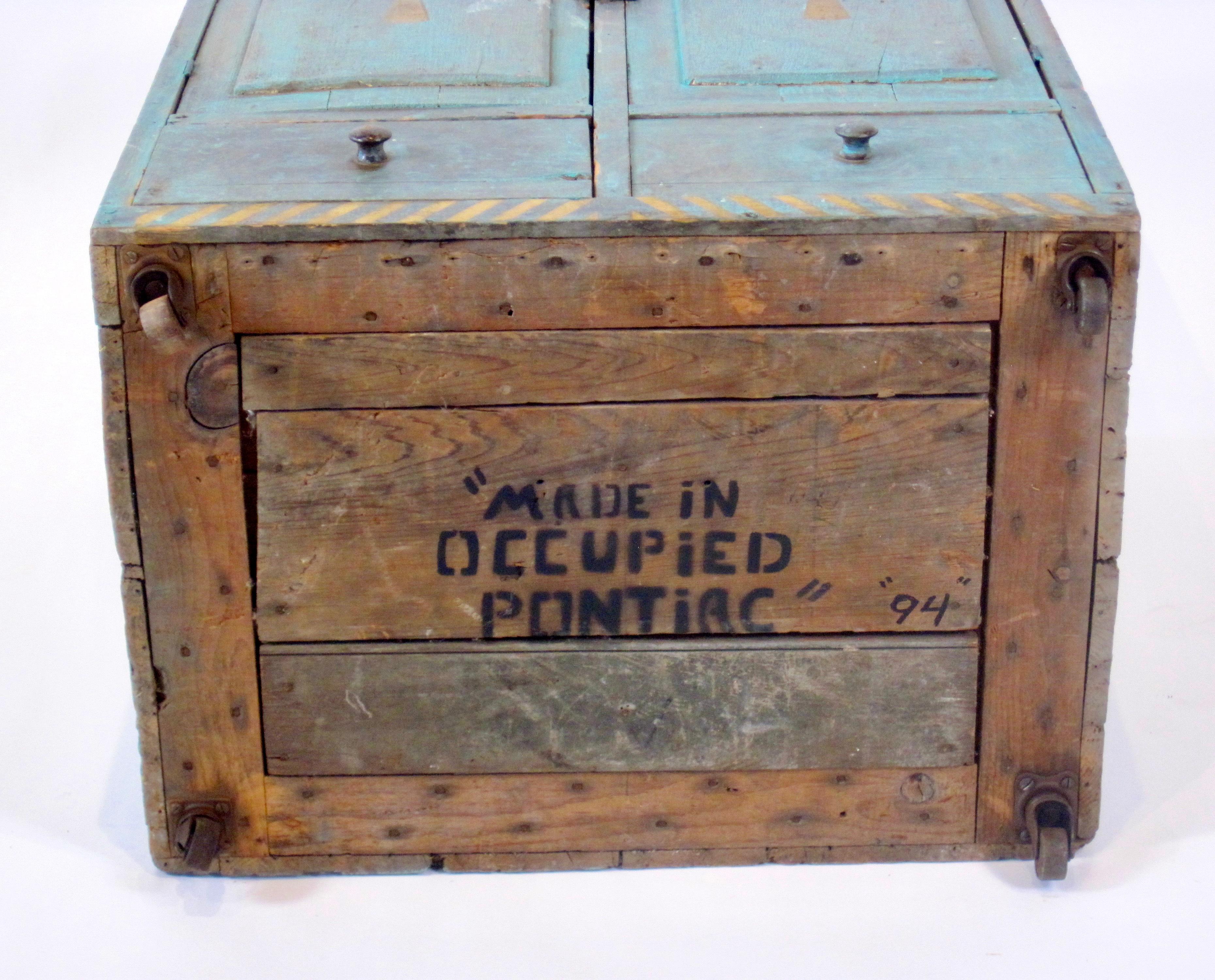 Cabinet in legno di recupero Folky Outsider Art della fine del XX secolo in vendita 6