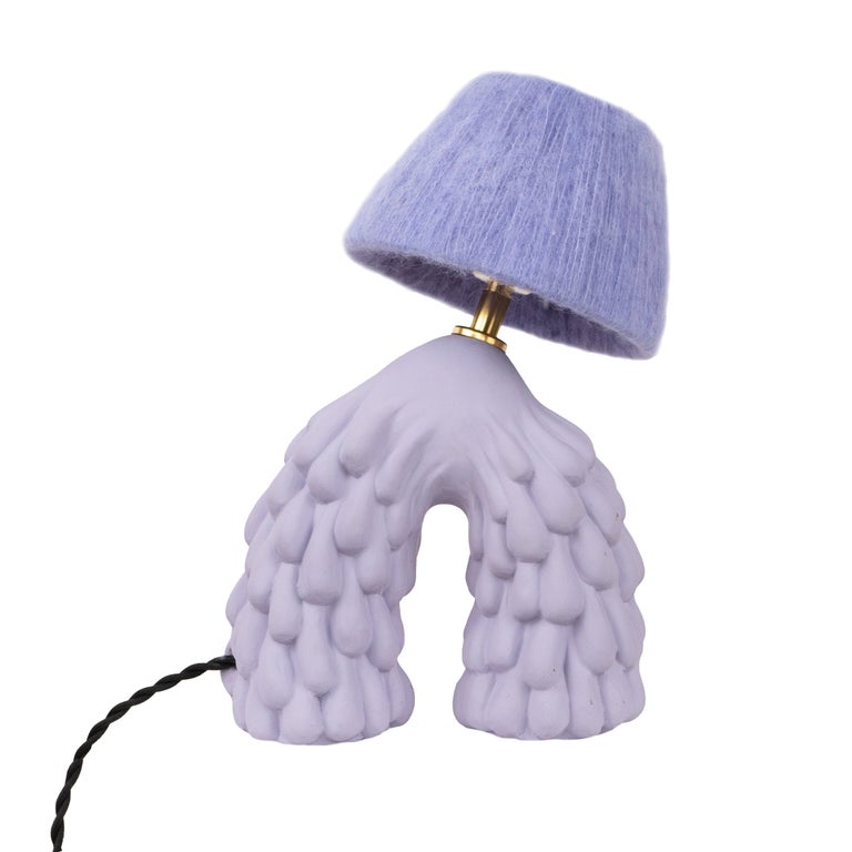 Tischlampe Follow  Wisteria Lila mit passendem Schirm im Angebot bei  1stDibs Deutschland | tischlampe lila