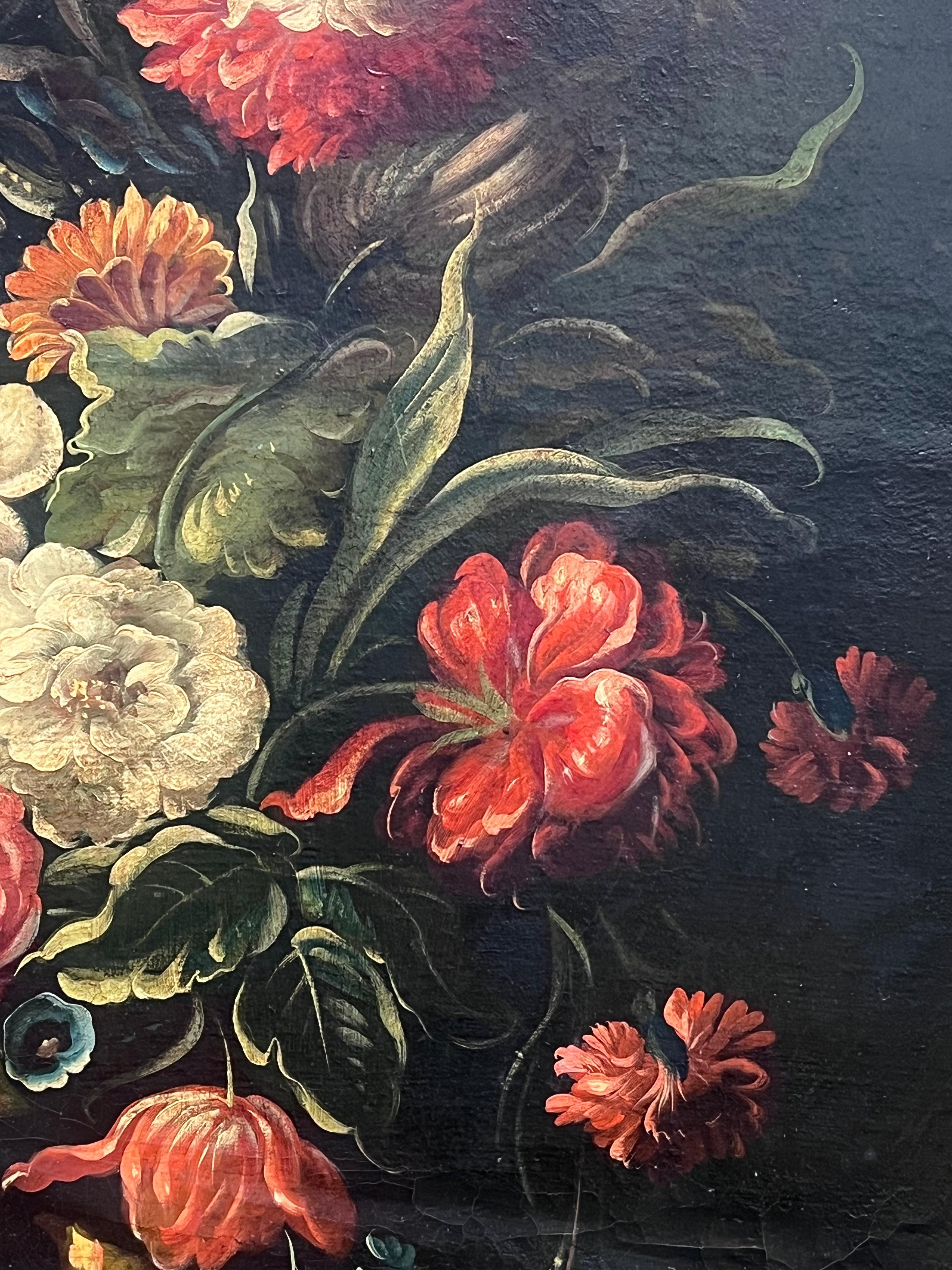Gran Óleo Antiguo Opulento Bodegón Floral en Jarrón Dorado Arreglo Barroco - Still-Life Painting Negro de follower of Clara Peeters (Flemish, fl. 1607–1621)