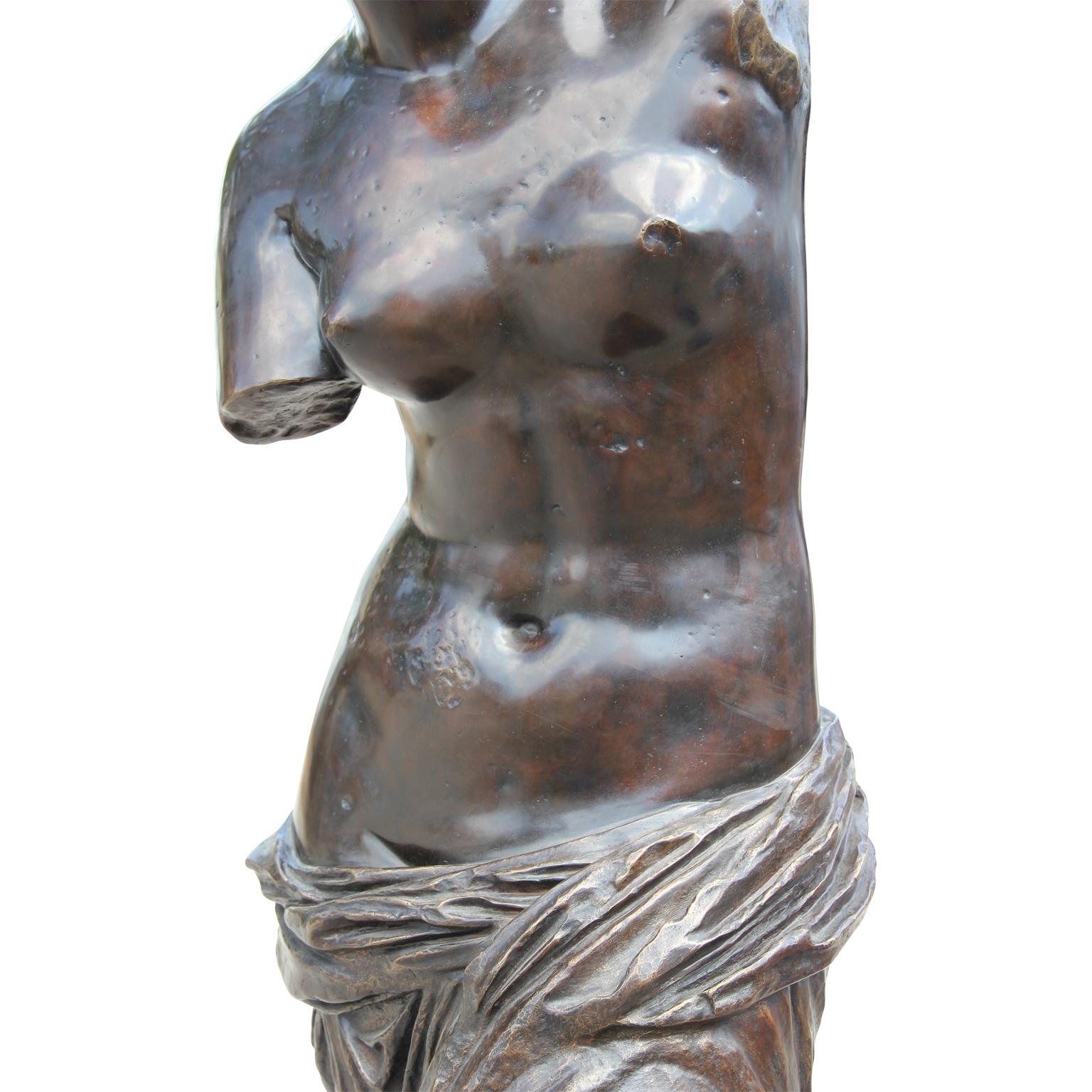 Monumental Classical Italian Venus de Milo Goddess Patinaed Bronze Statue - Gold Figurative Sculpture by Fonderia Chiurazzi