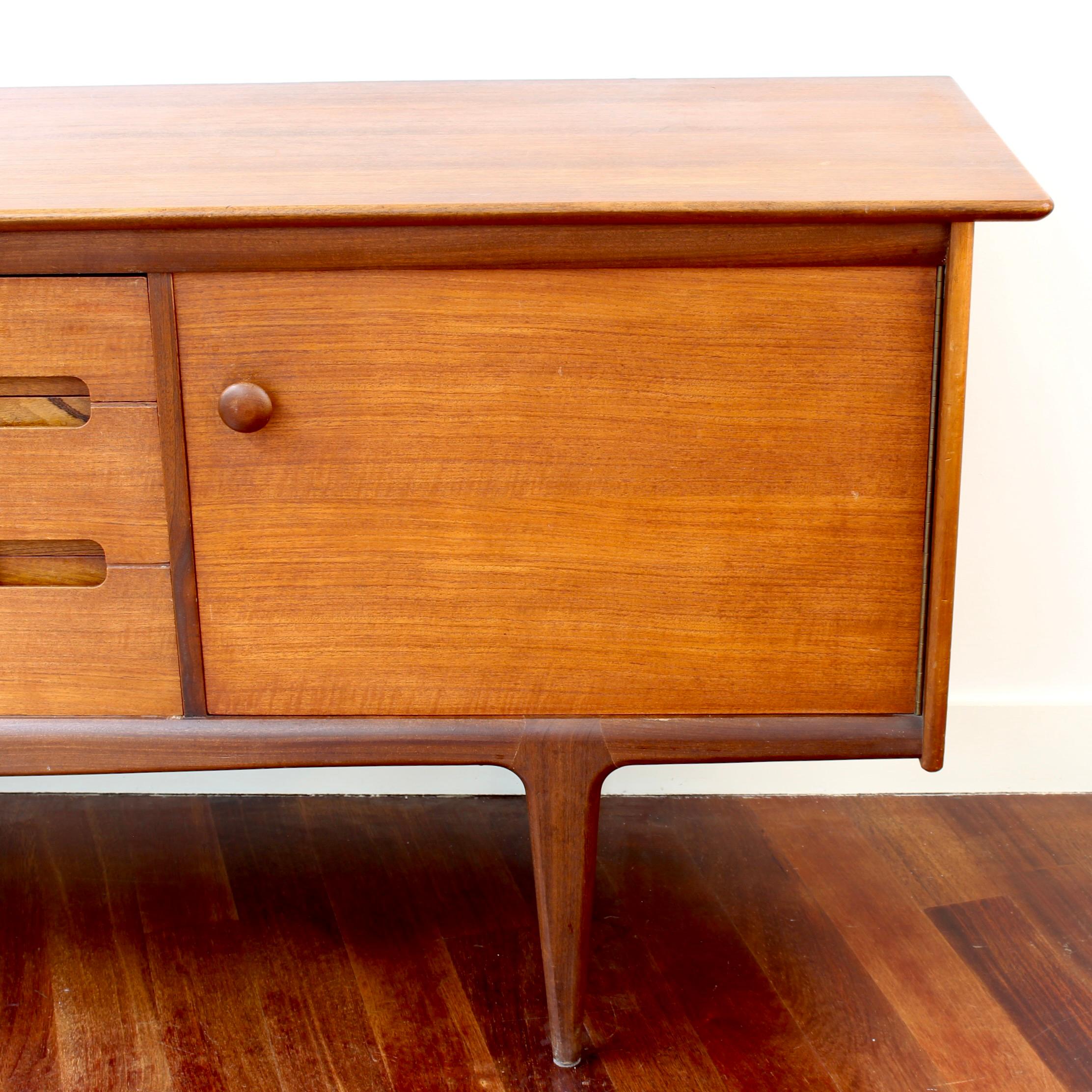 'Fonseca' Vintage Sideboard by John Herbert for A. Younger Ltd. 'circa 1950s' 4
