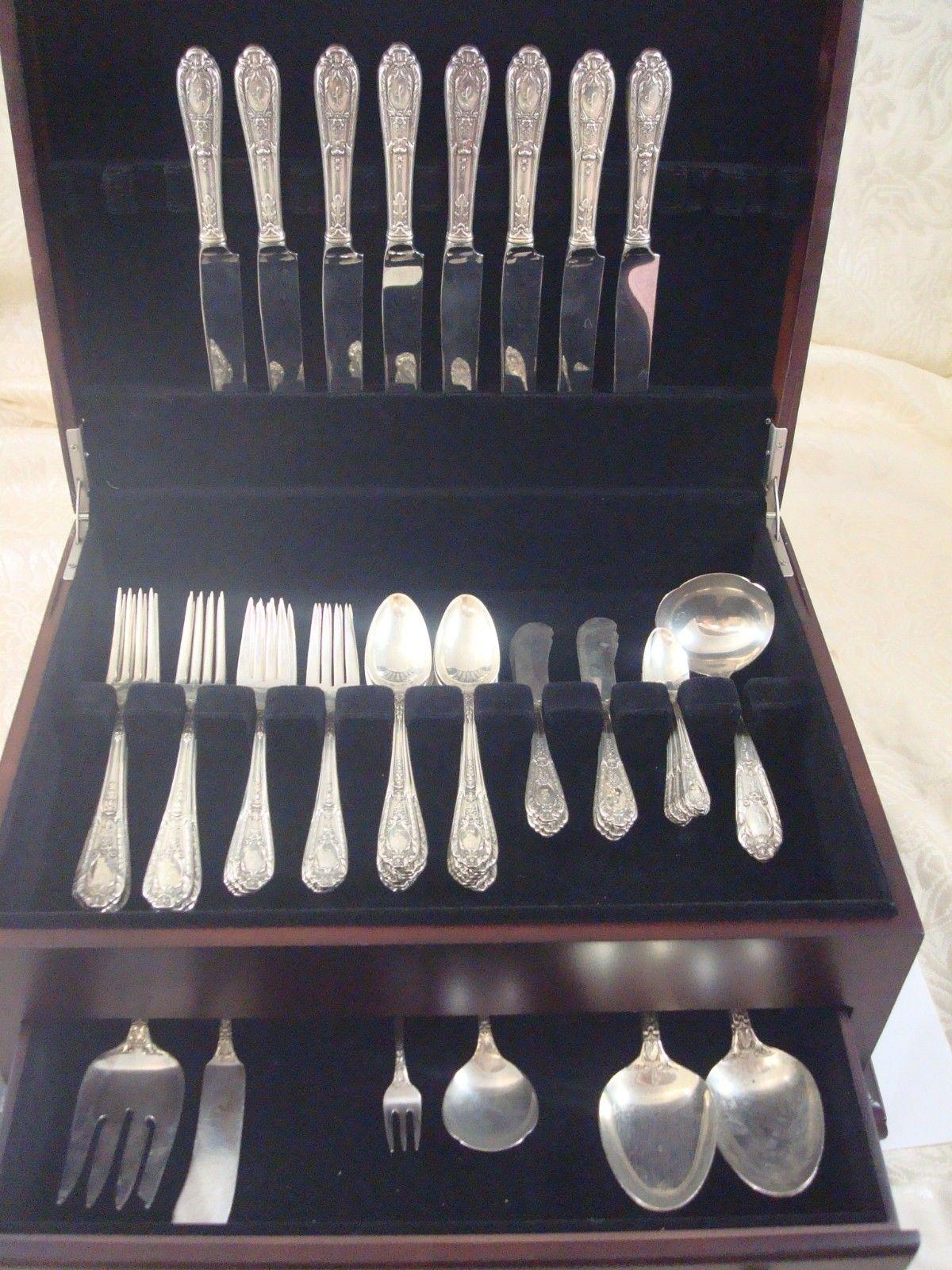 Beautiful Fontaine by International sterling silver flatware set - 65 pieces. This set includes:

Eight knives, 9