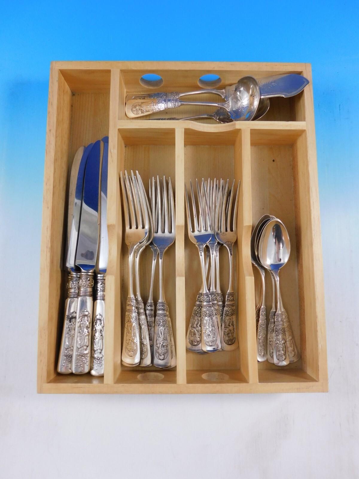 Set di posate Fontainebleau by Gorham Sterling Silver Servizio 27 pezzi Cena In condizioni ottime in vendita a Big Bend, WI