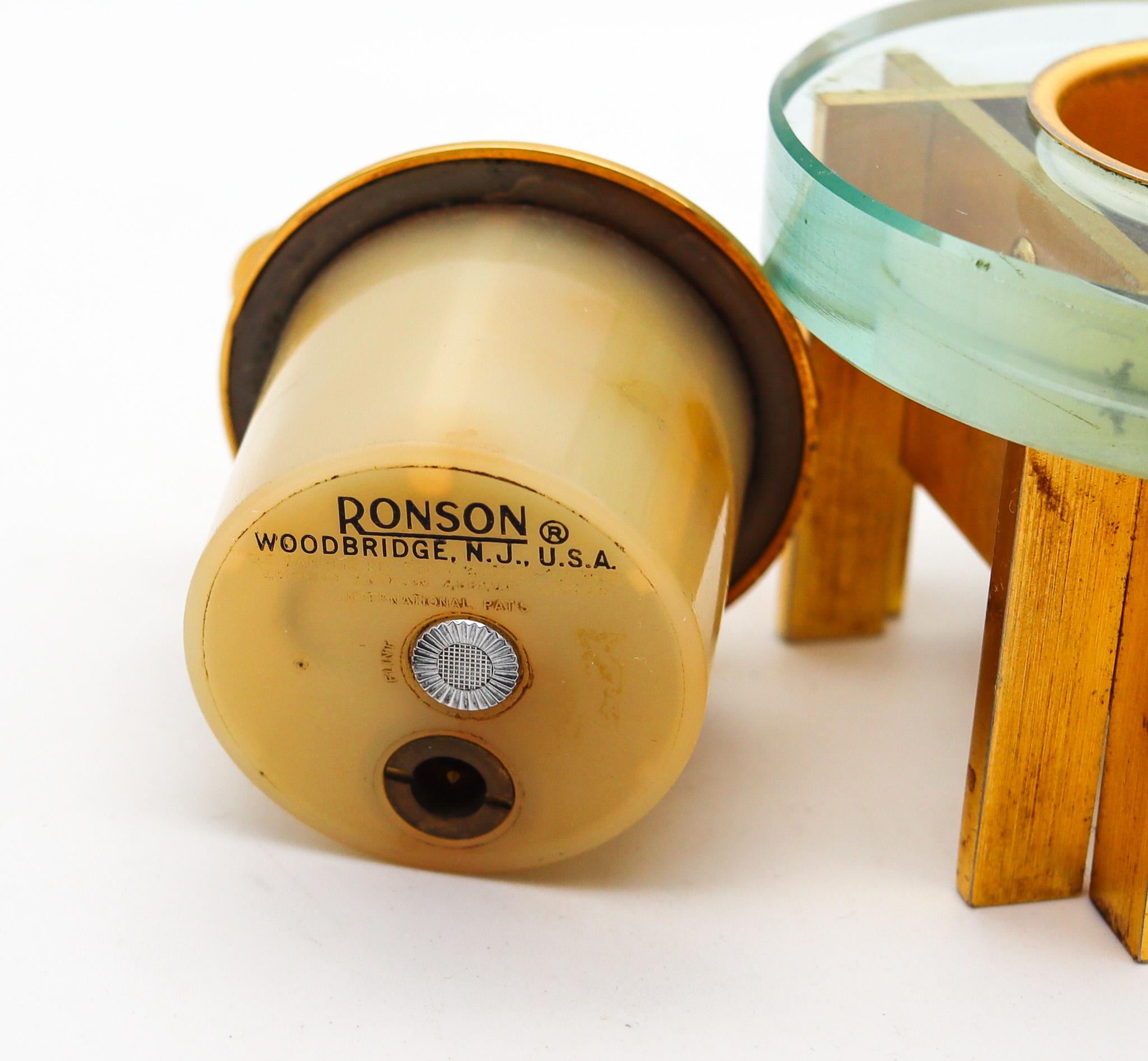 Fontana Arte 1970 Ronson Veraflame Desk Lighter In Glass And Gilt Bronze In Excellent Condition In Miami, FL
