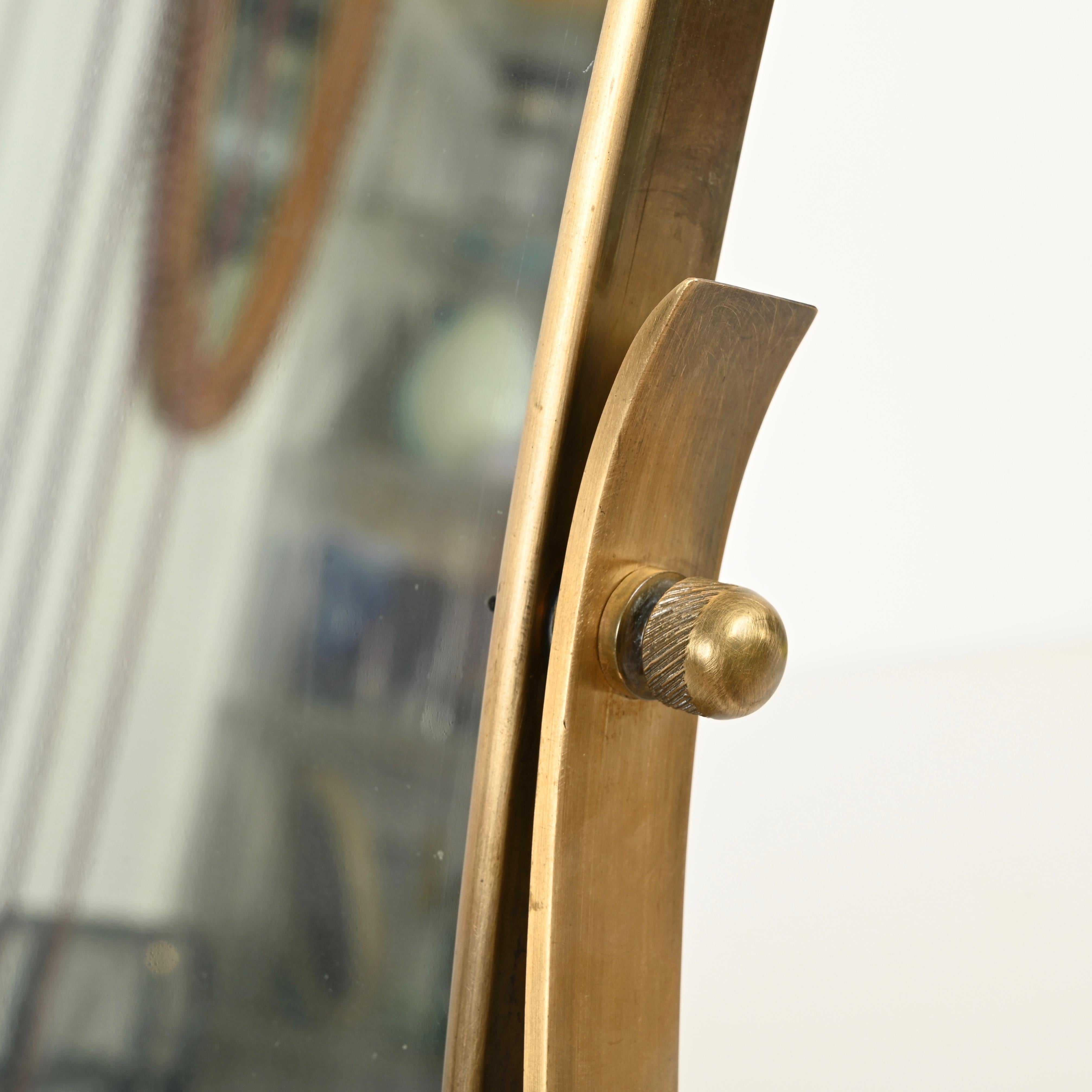 Miroir de table réglable en laiton de Fontana Arte, style Gio Ponti, Italie, années 1940 Bon état - En vente à Roma, IT