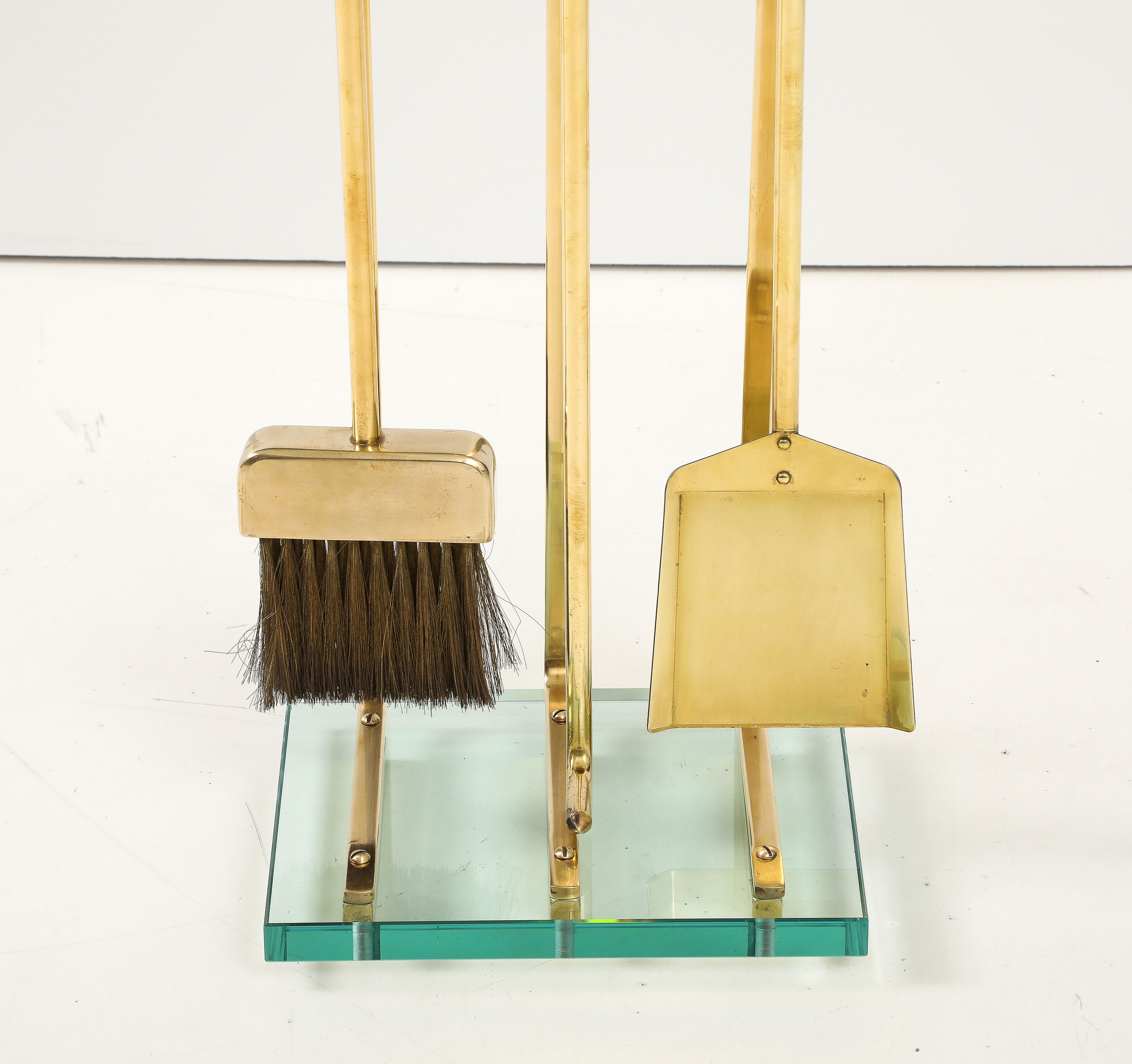 Modernistisches italienisches Kaminbesteck aus Messing und Glas von Fontana Arte im Angebot 8