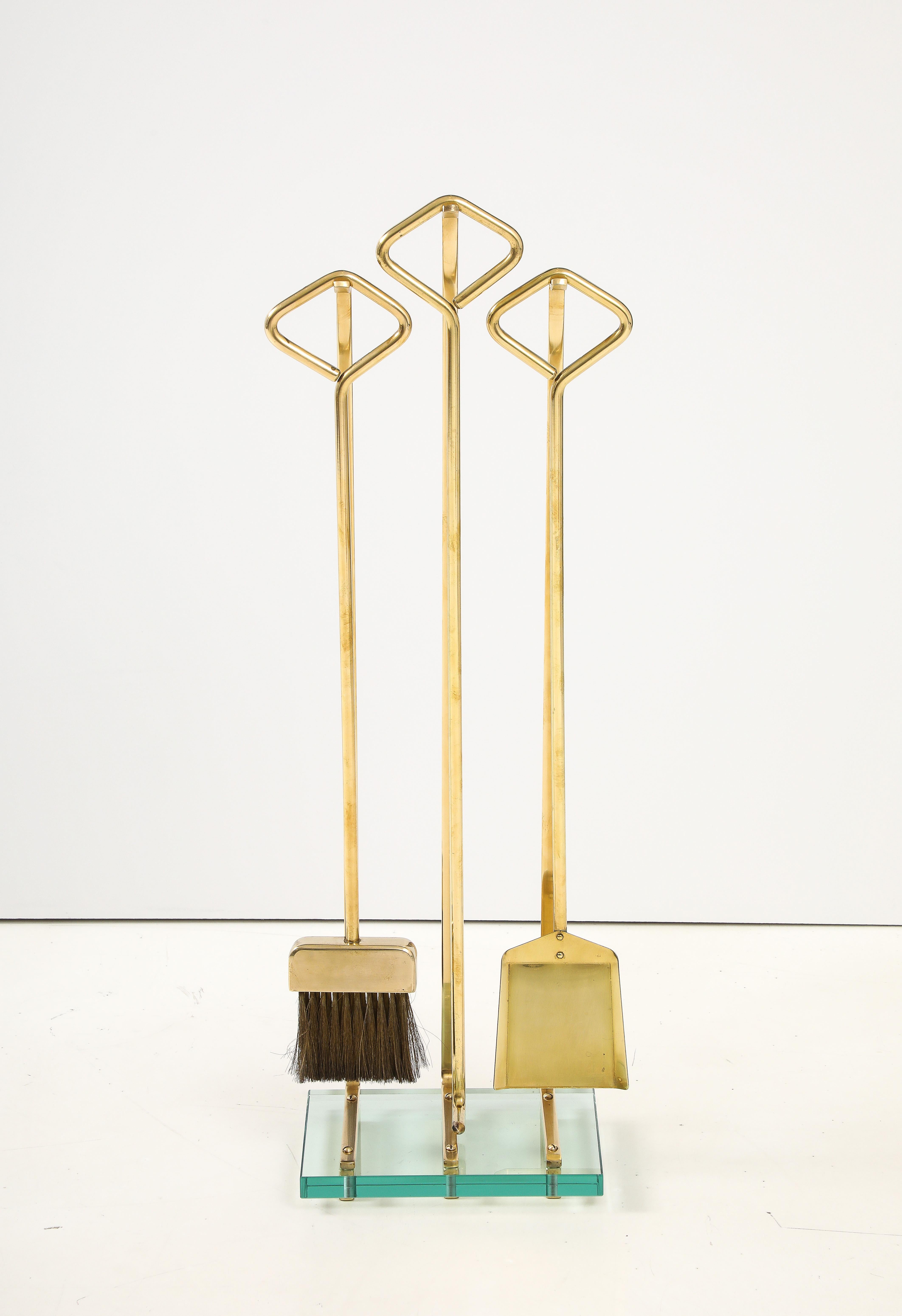 Modernistisches italienisches Kaminbesteck aus Messing und Glas von Fontana Arte im Angebot 3
