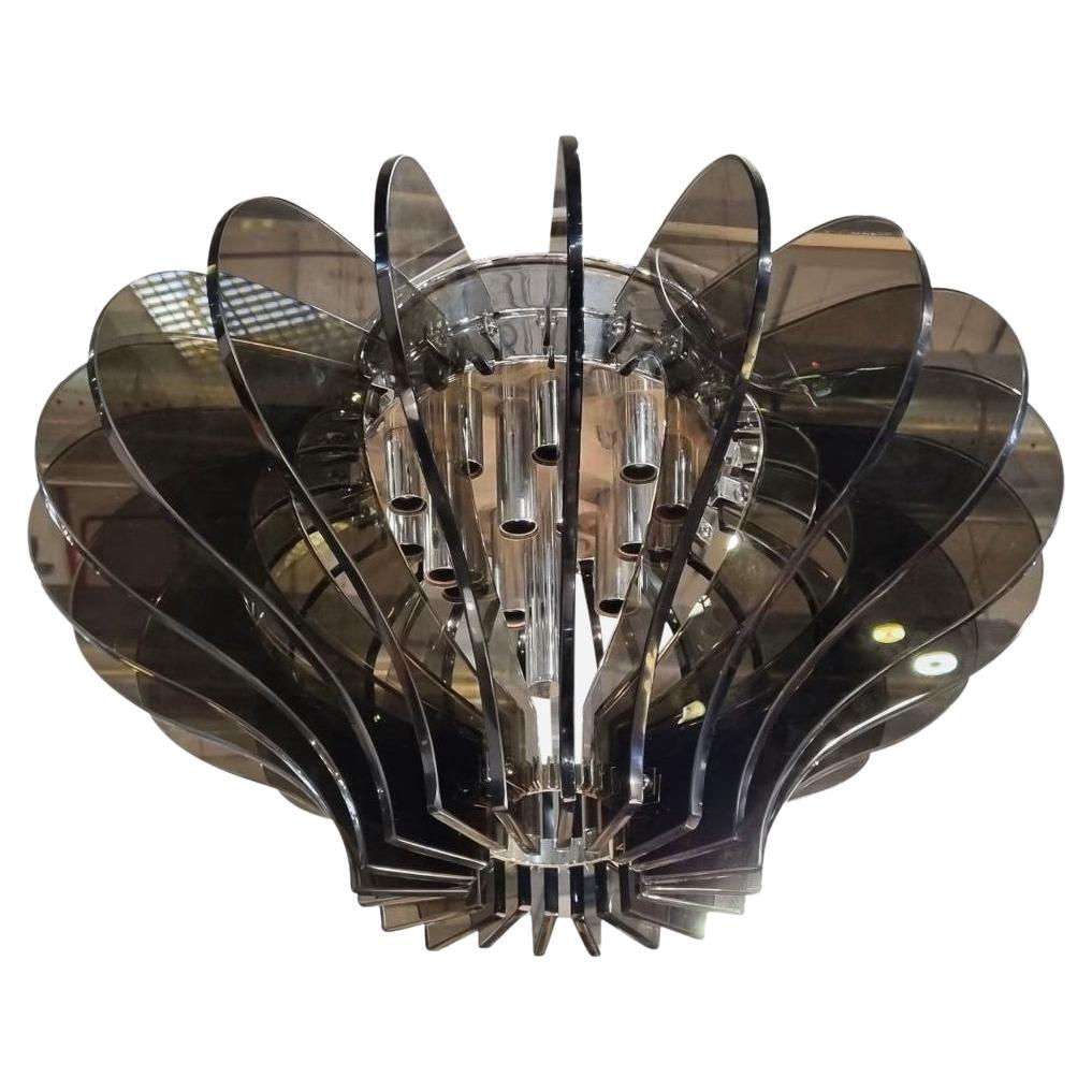 Fontana Arte ceiling light by Ferdinando Ruggiero
Designed and made in Italy, 1960s
Takes 15 candelabra bulbs
Complimentary US rewiring upon request.

We take pride in bringing vintage fixtures to their full glory again.
At Illustris Lighting our