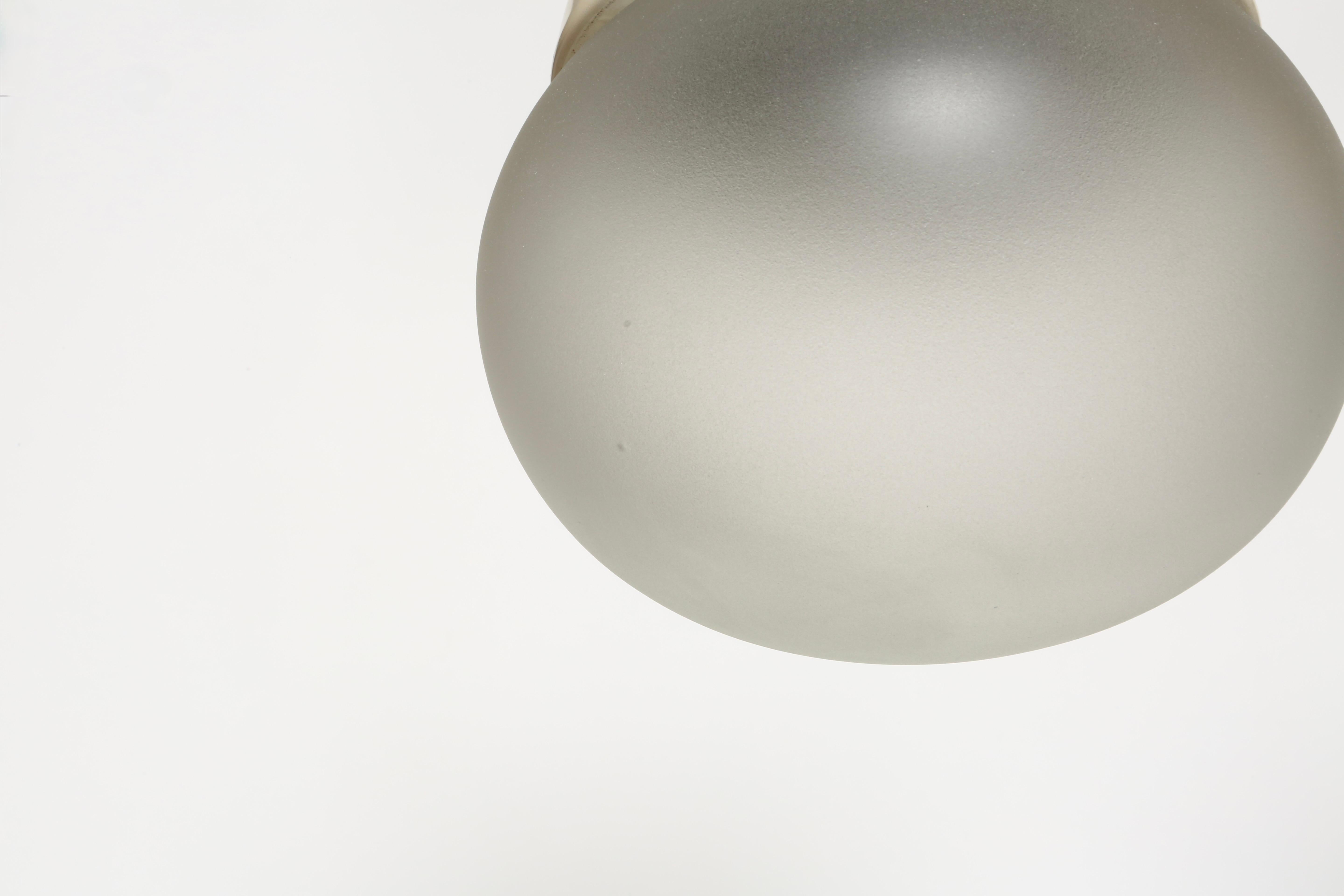 Ciondoli da soffitto Fontana Arte Modello 2406, una coppia in vendita 2
