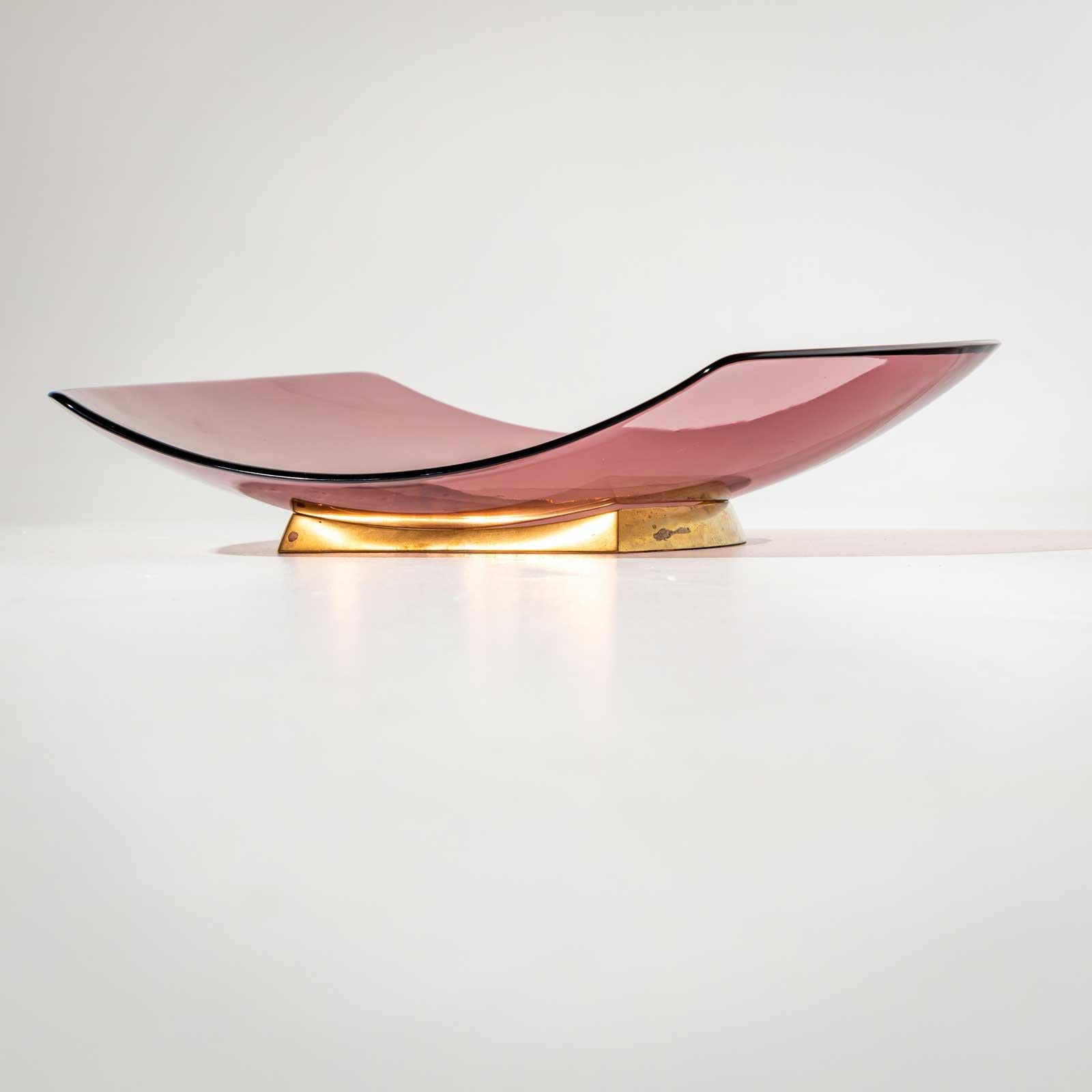 Fontana Arte Centerpiece in Rosé Glass and Brass, Italy, c. 1956 For Sale 5
