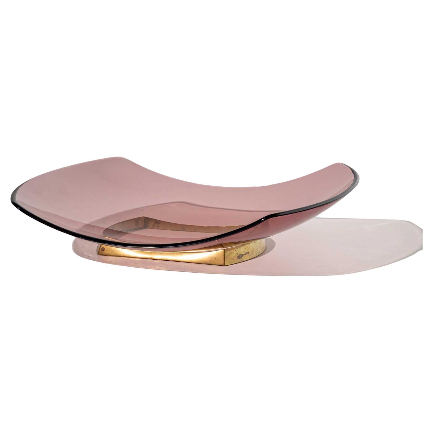 Fontana Arte Centerpiece in Rosé Glass and Brass, Italy, c. 1956 For Sale