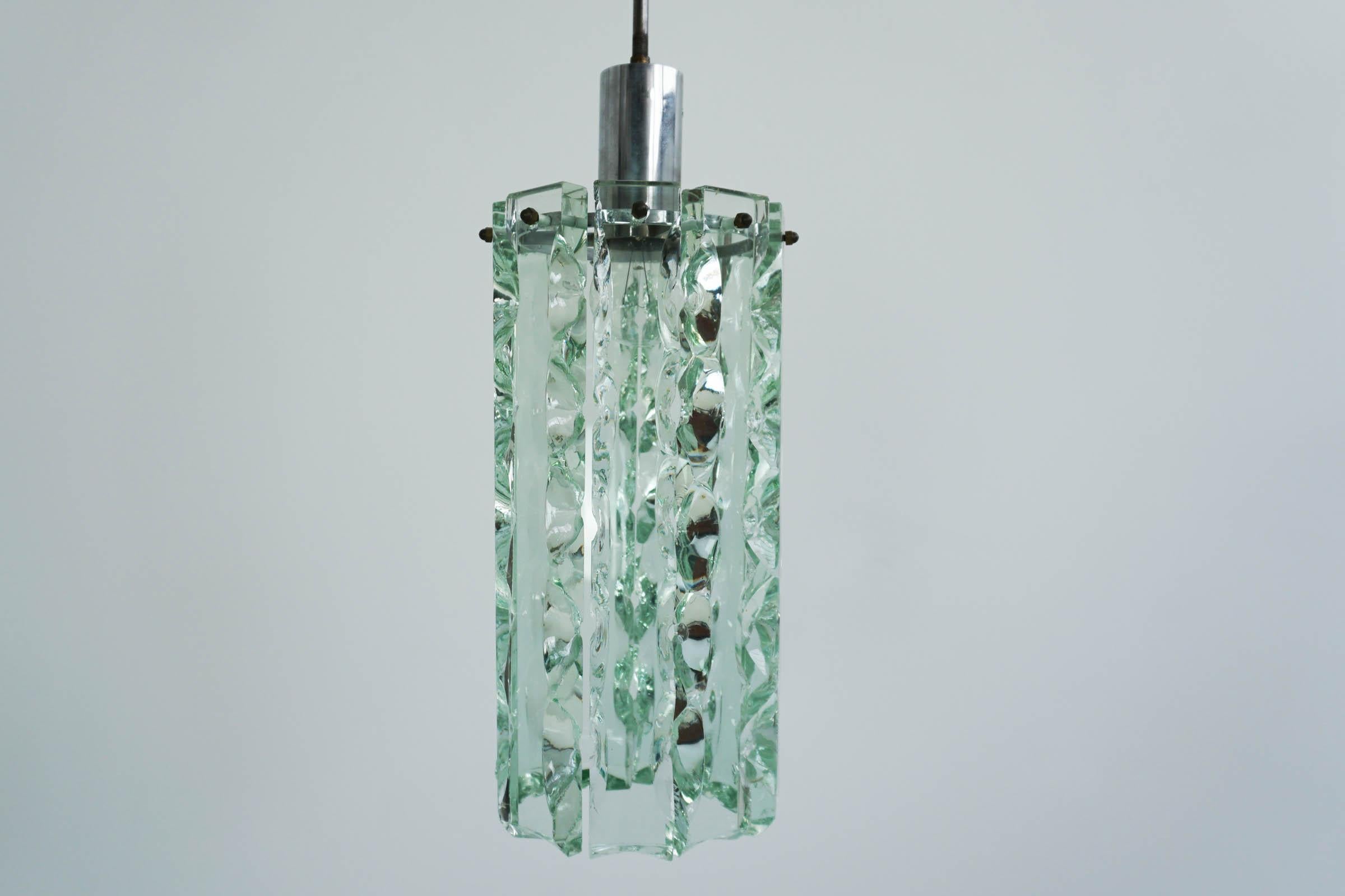 Mid-Century Modern Fontana Arte Chiseled Glass Pendant Light For Sale