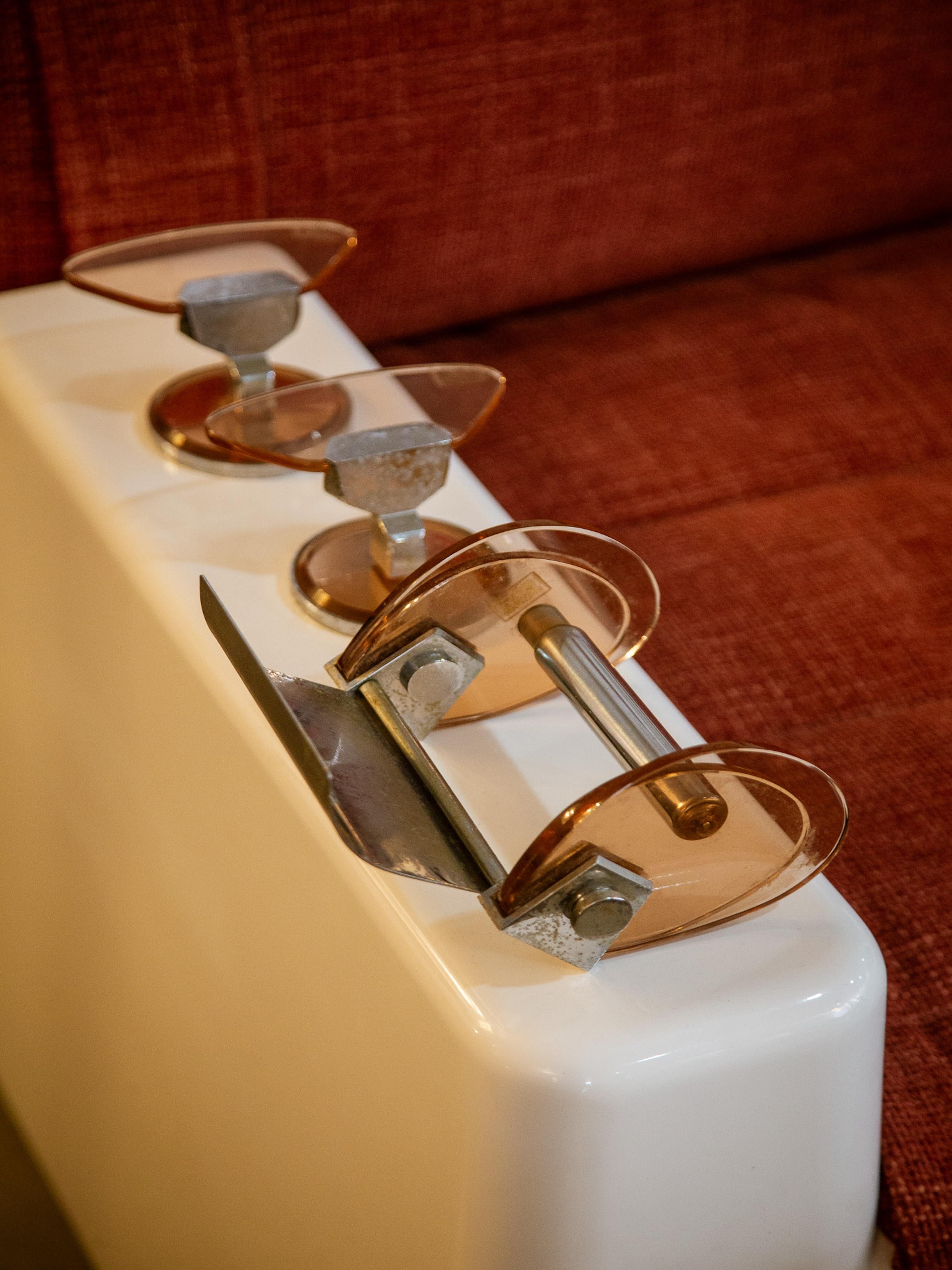 Veca Complete Bathroom Set in Chrome & Murano Glass For Sale 4