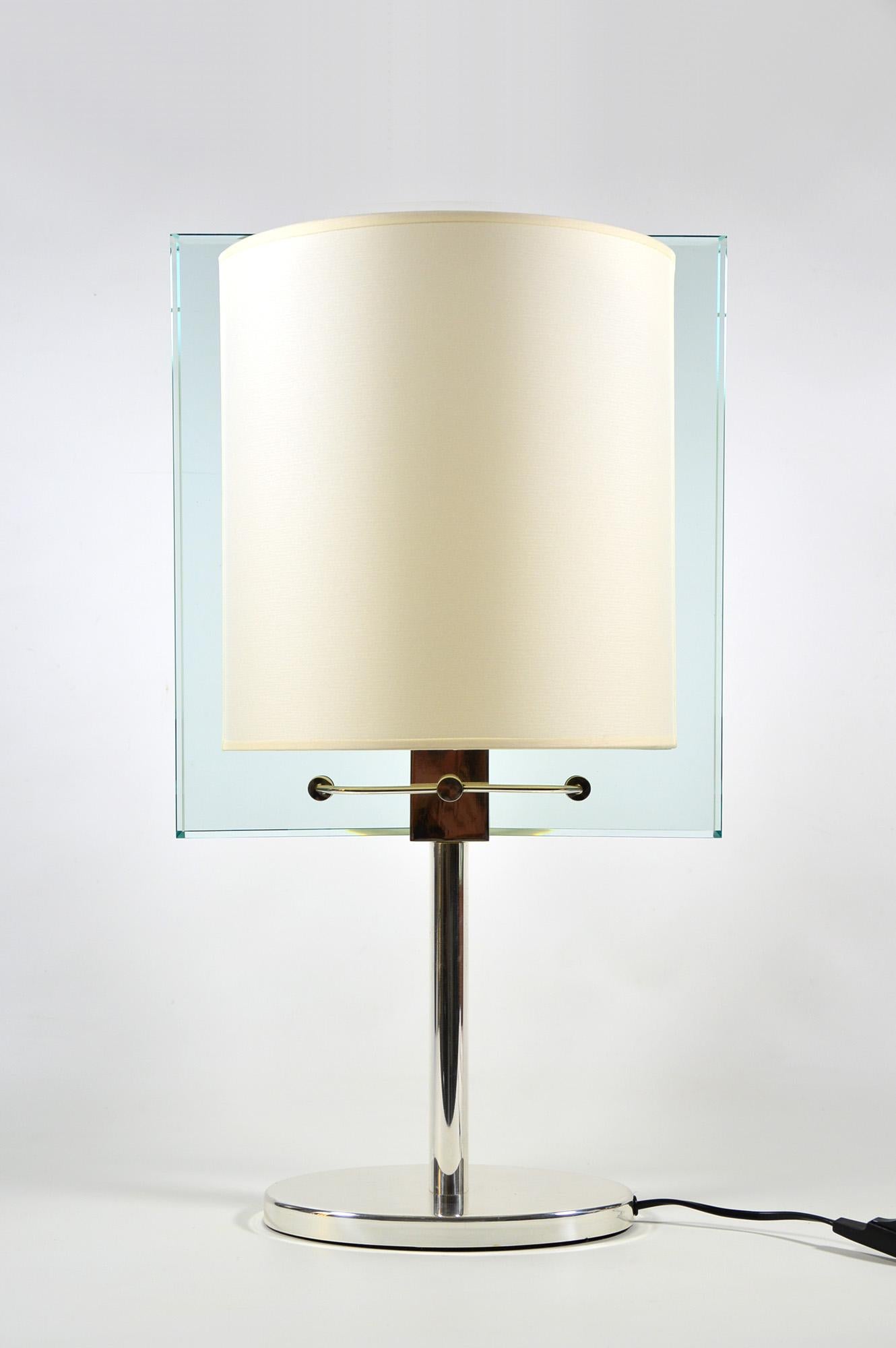 20th Century Fontana Arte Crystal and Silver Plate Table Lamp by Nathalie Grenon For Sale