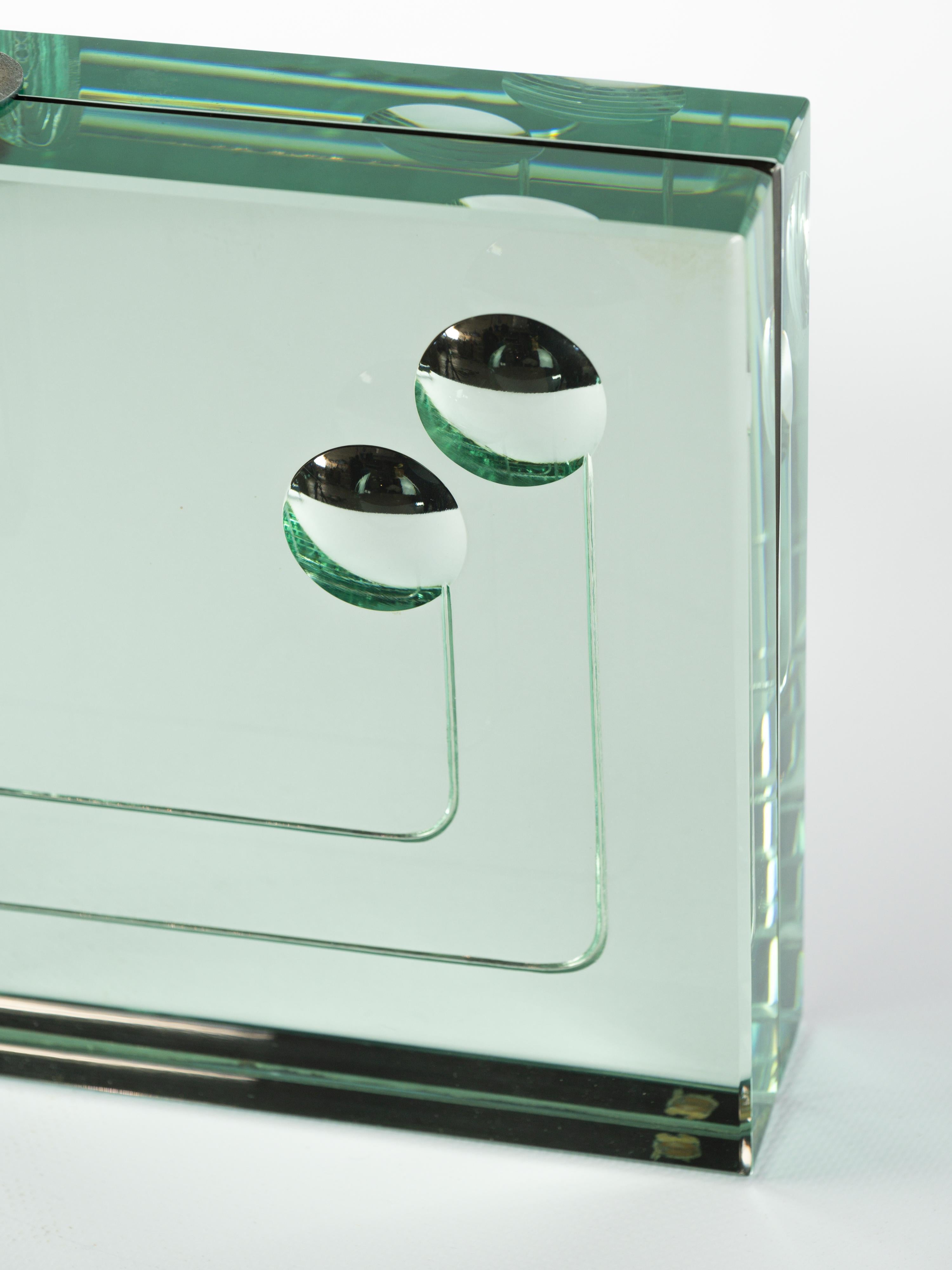 italien Vase en cristal et métal de Fontana Arte en vente