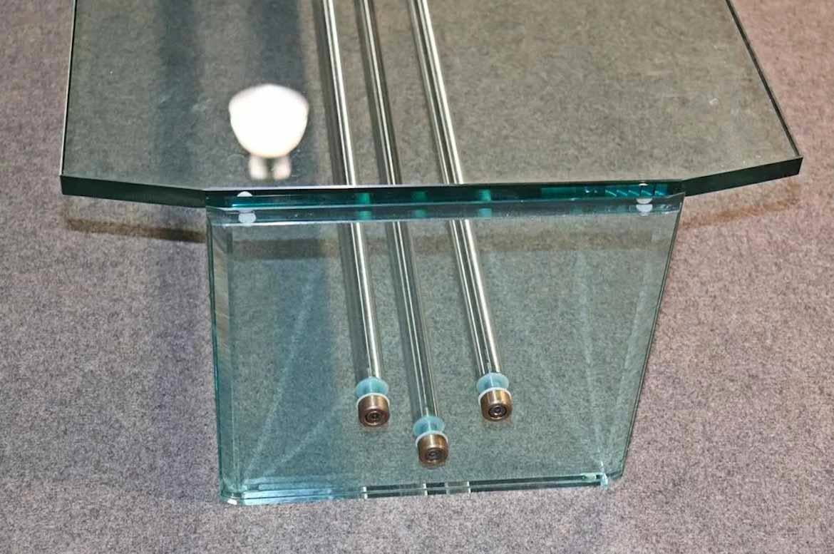 Mid-Century Modern Fontana Arte Designed Glass Table For Sale