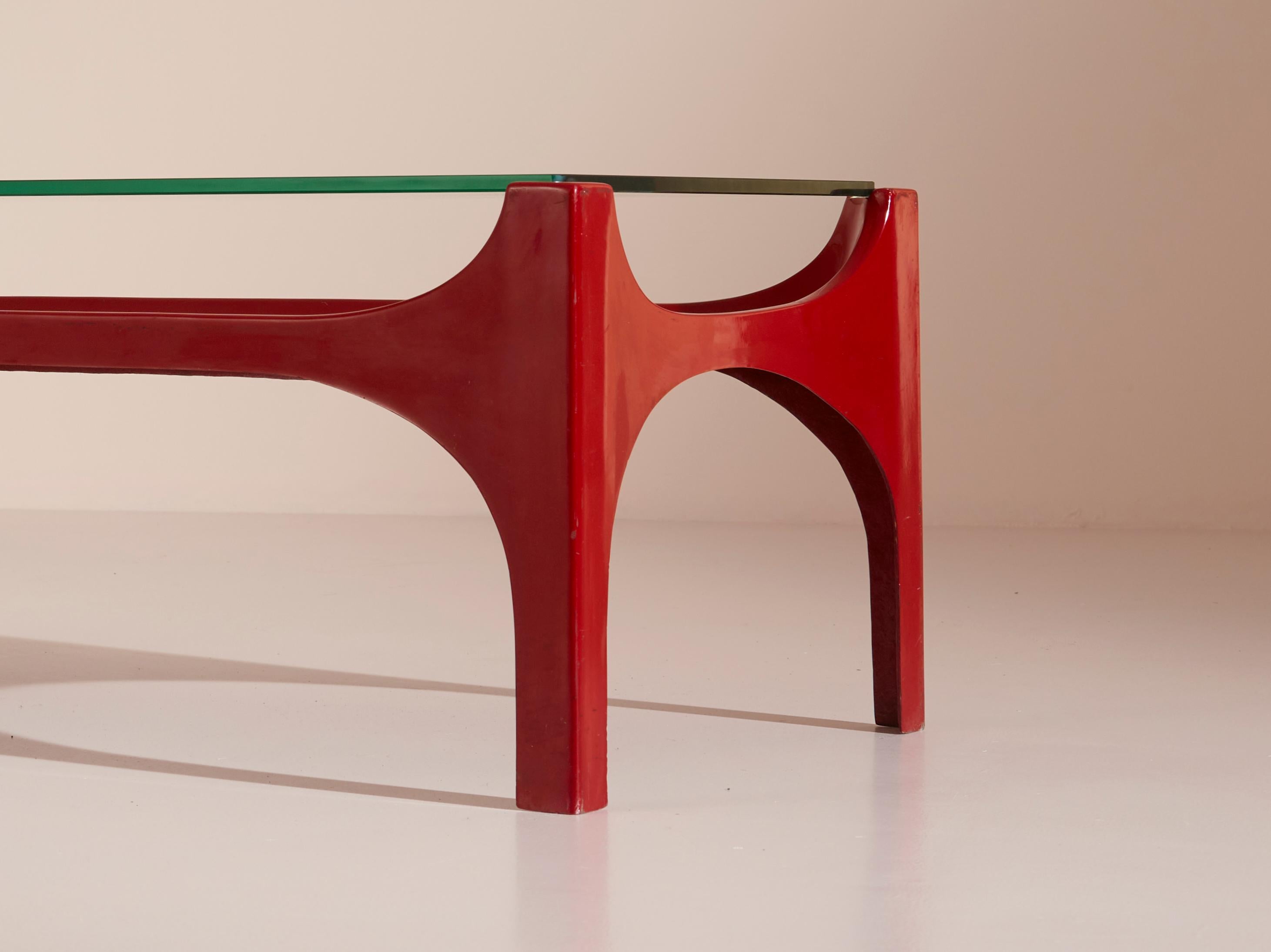 Couchtisch aus Fiberglas und Glas von Fontana Arte, Modell 2542, Italien, 1960er Jahre im Zustand „Gut“ im Angebot in Chiavari, Liguria