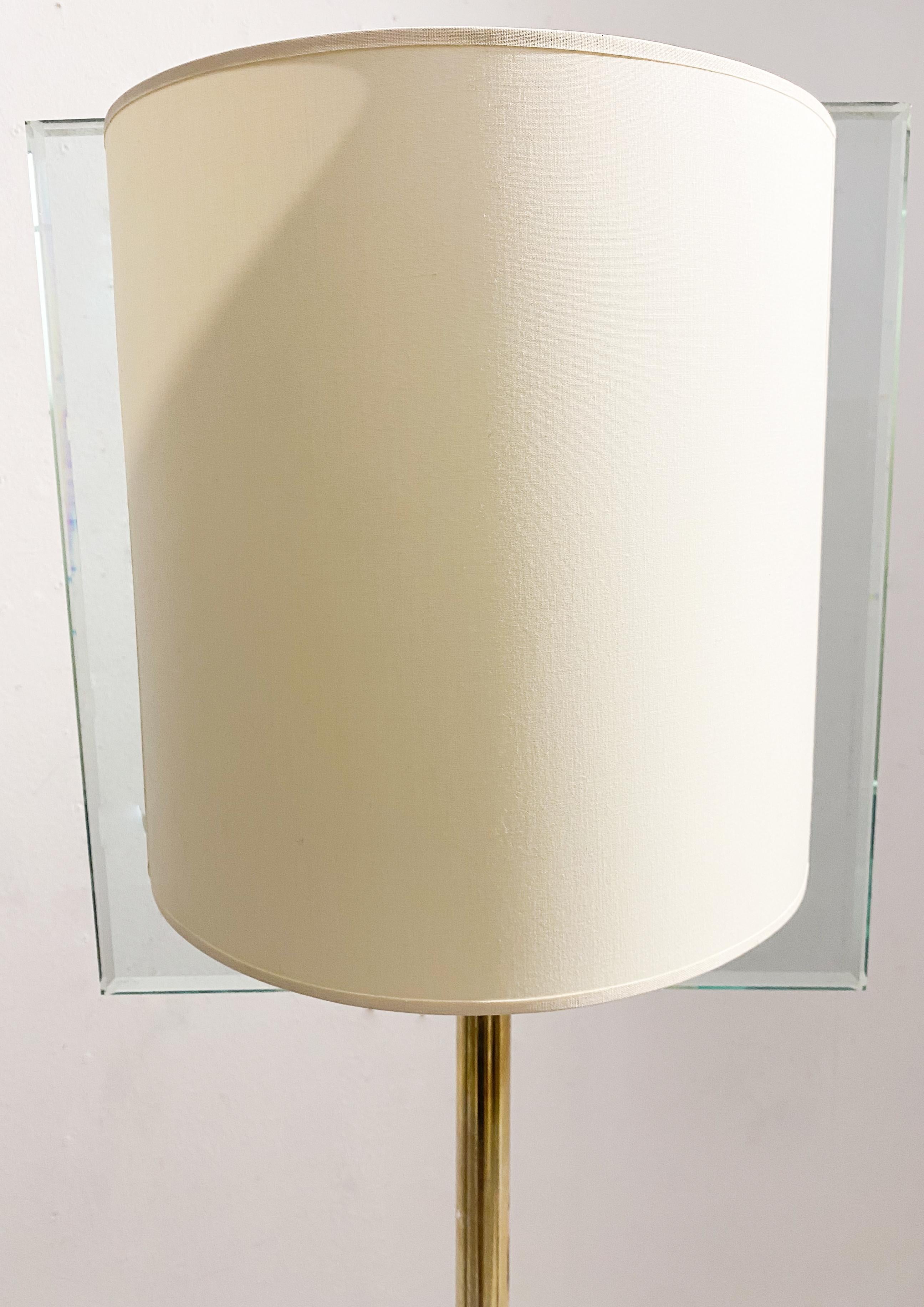 Stehlampe Fontana Arte von Nathalie Grenon aus Glas und Holz, Italien, 1990 (Moderne) im Angebot