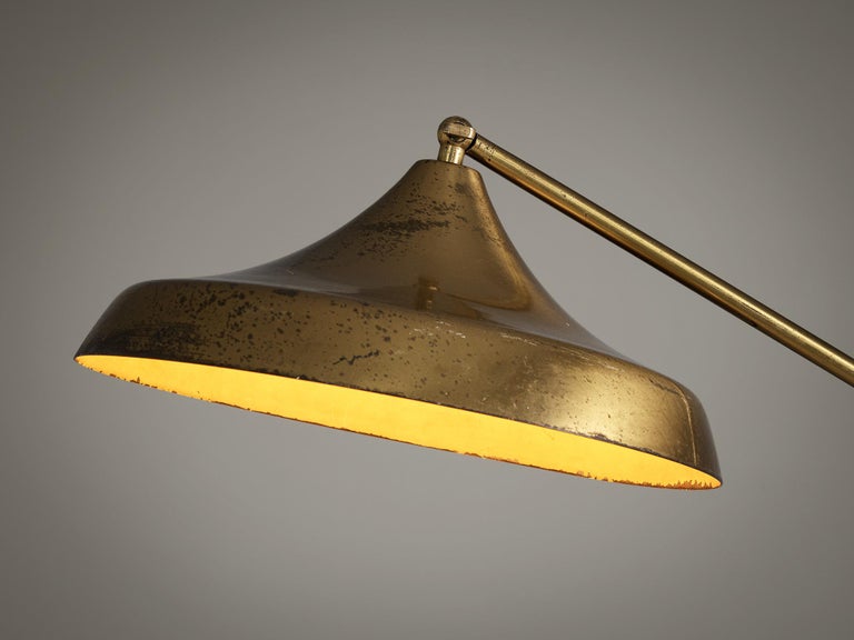 Mid-20th Century Fontana Arte Floor Lamp in Brass and Glass For Sale