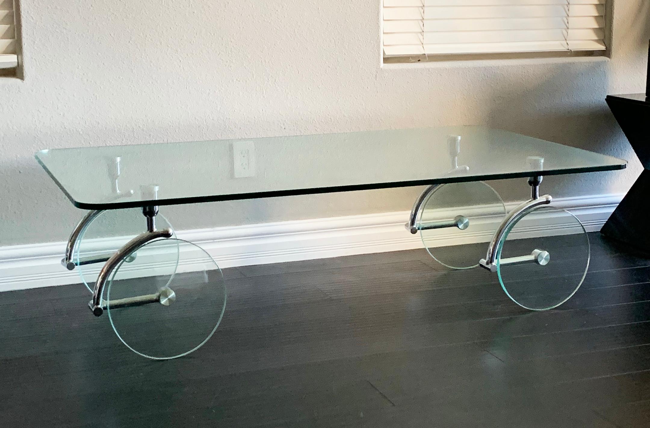 Post-Modern Fontana Arte Glass Style Wheeled Coffee Table, 1970s