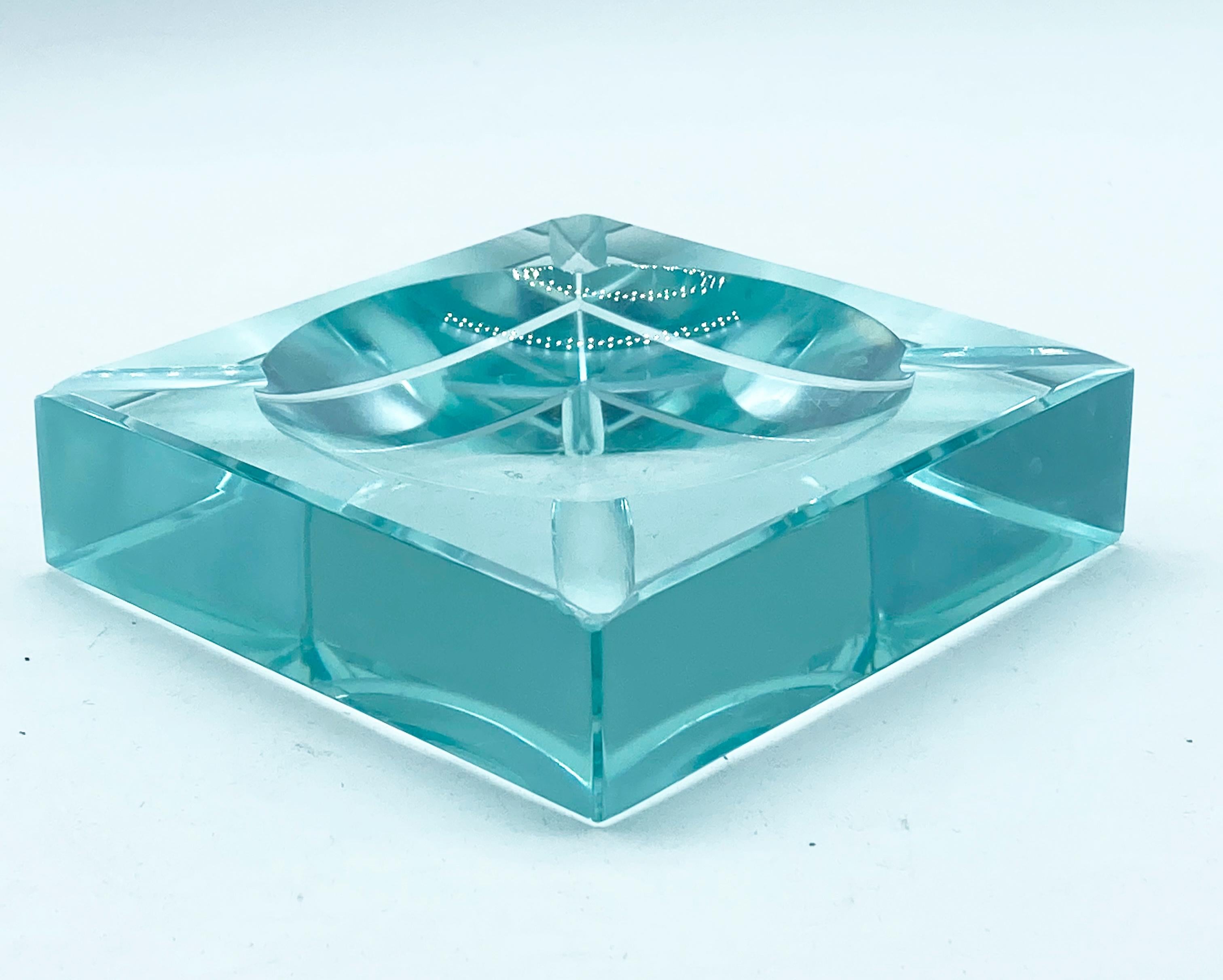 Fontana Arte Green Crystal Glass Squared Ashtray, Italy, 1960s In Good Condition In Naples, IT