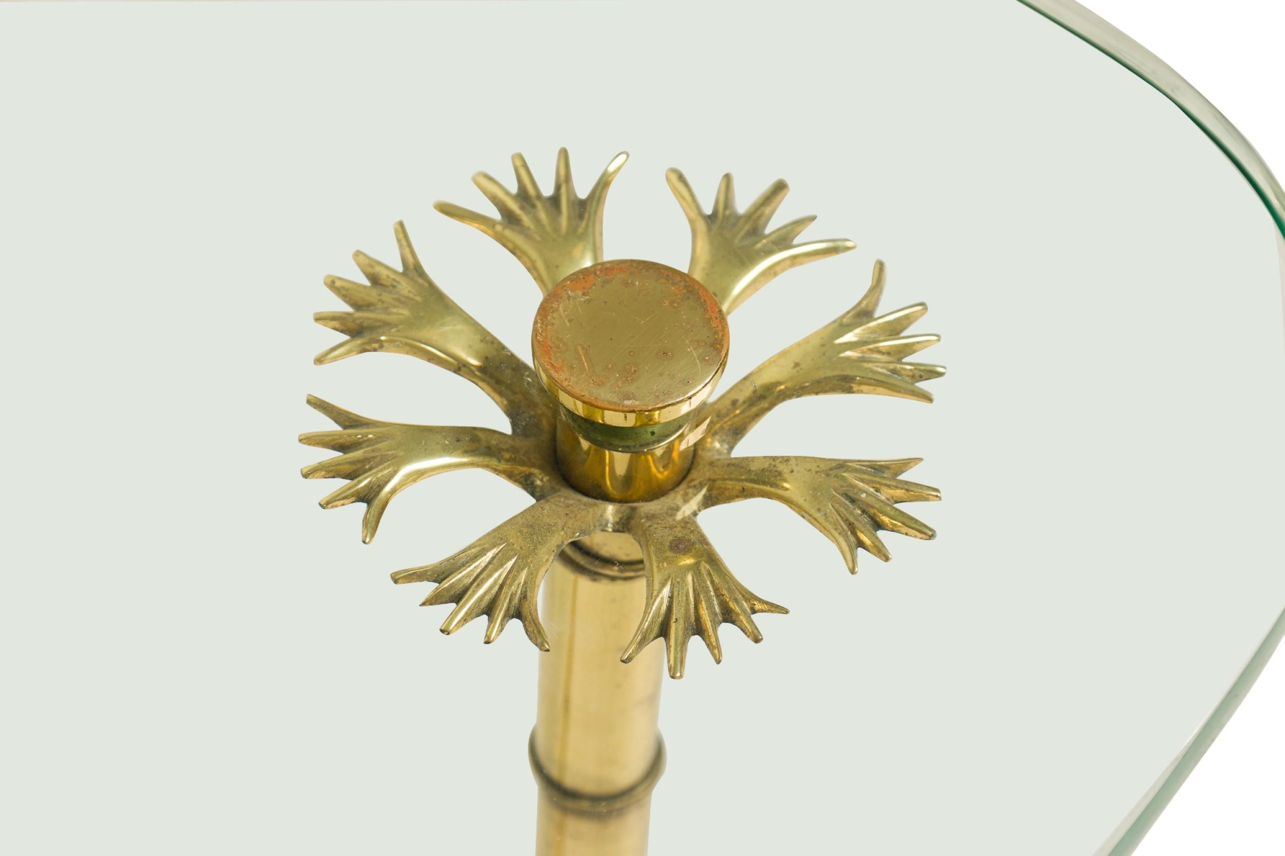 Fontana Arte Italienisch Mitte des Jahrhunderts Messing und Glas Low / Couchtisch im Angebot 1