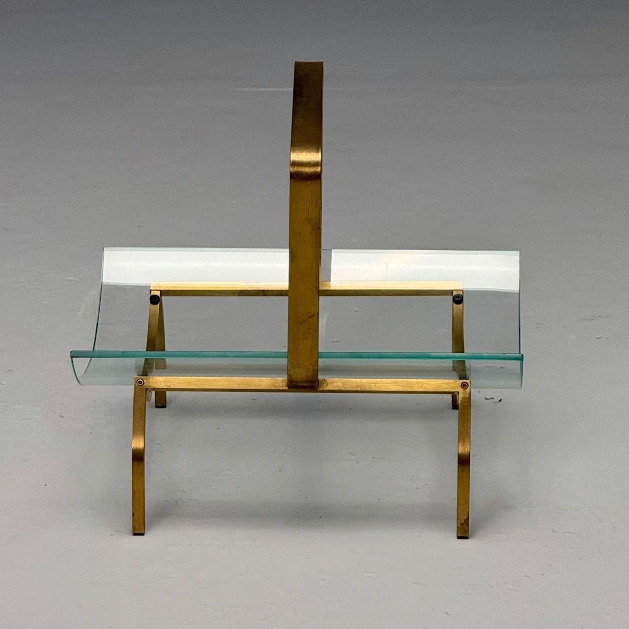 Fontana Arte, Italienische Mitte des Jahrhunderts Modern, Zeitschriftenständer, Messing, Glas, 1970er im Angebot 3