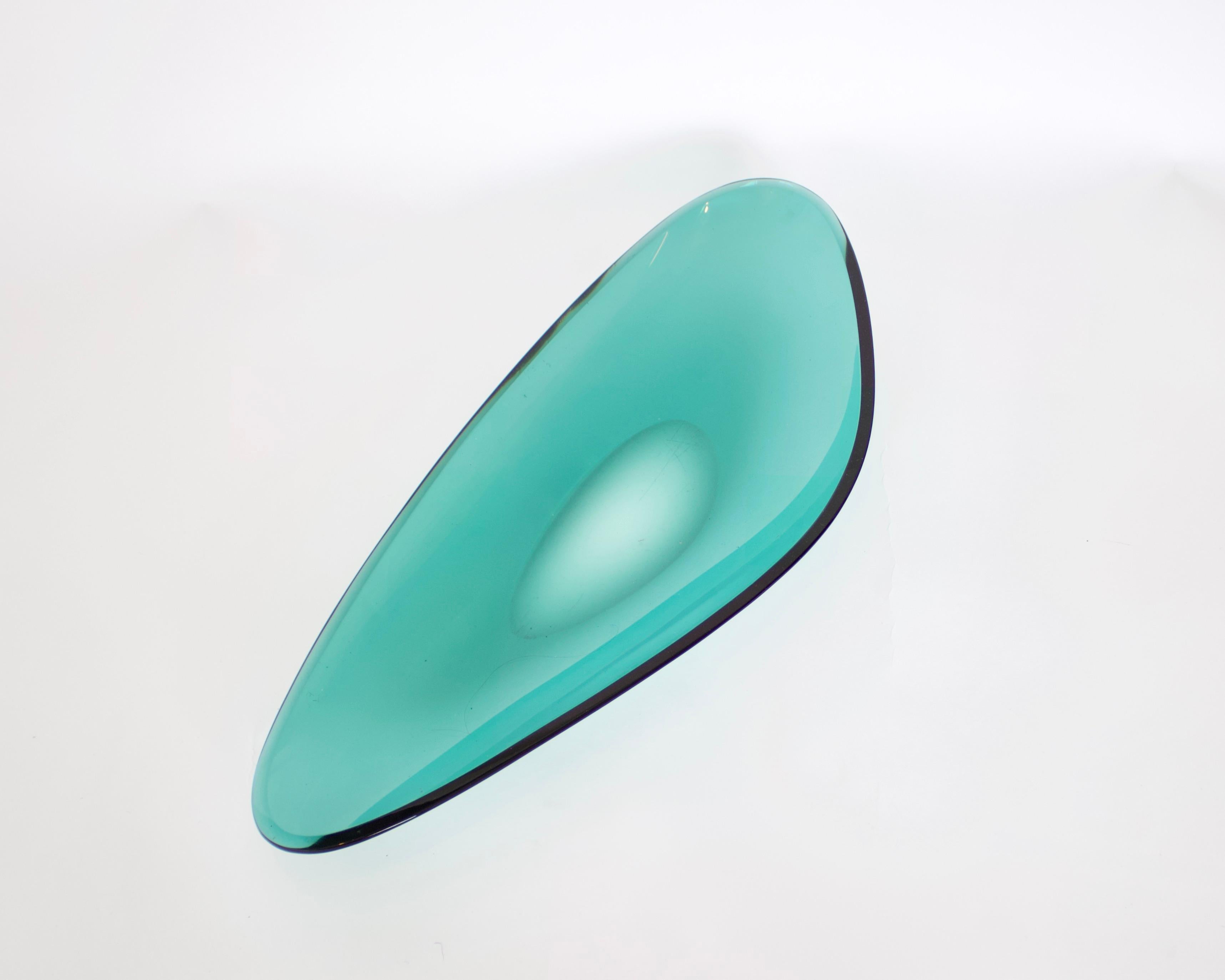 Fontana Arte Italian Oval Elongated Curved Glass Dish Centerpiece  In Good Condition In Chicago, IL