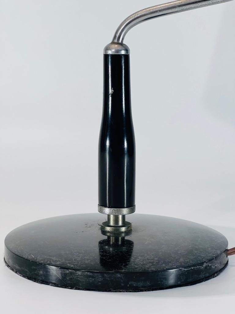 Style international Lampe de table Fontana Arte 1960 en verre, marbre et bois. en vente