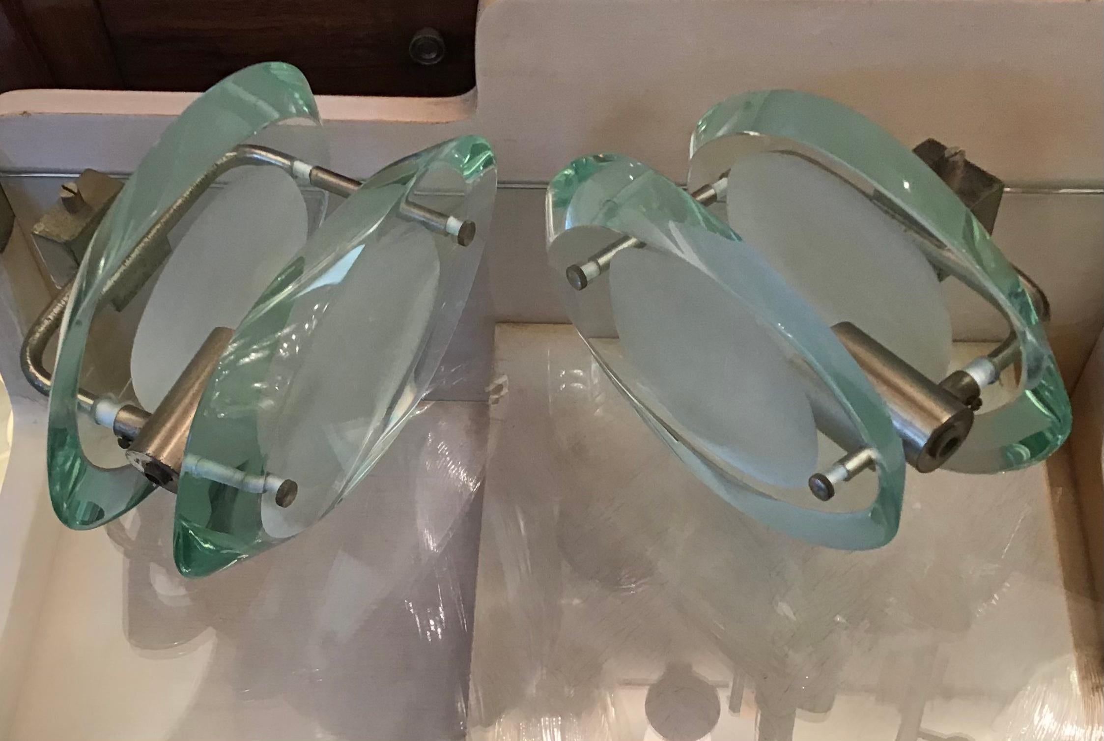 Fontana Arte “Max Ingrand “ Sconces 2093 Glass Metal Crome, 1961, Italy In Excellent Condition For Sale In Milano, IT