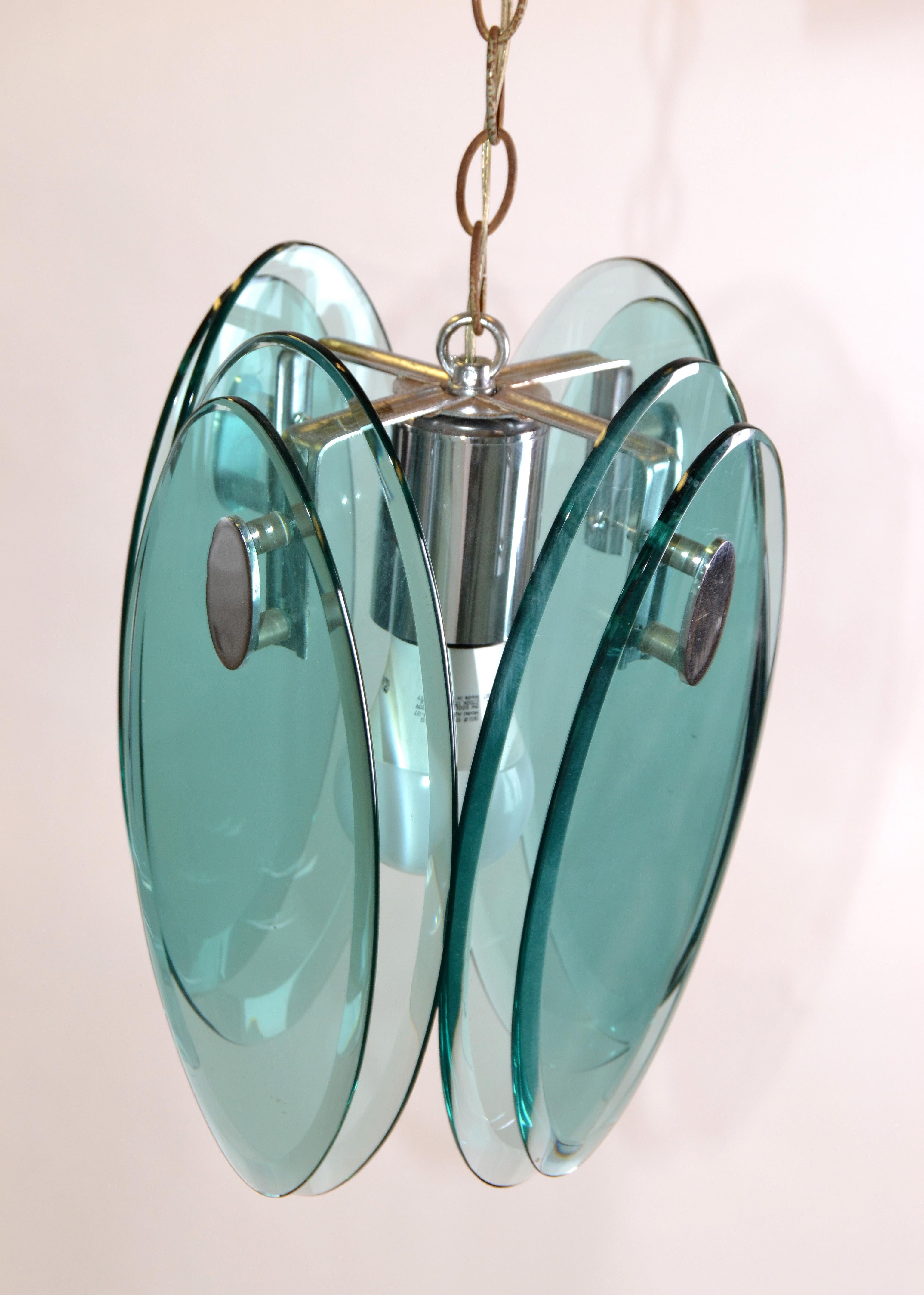 Fontana Arte Mid-Century Modern Beveled Glass and Chrome Pendant Light Fixture For Sale 3