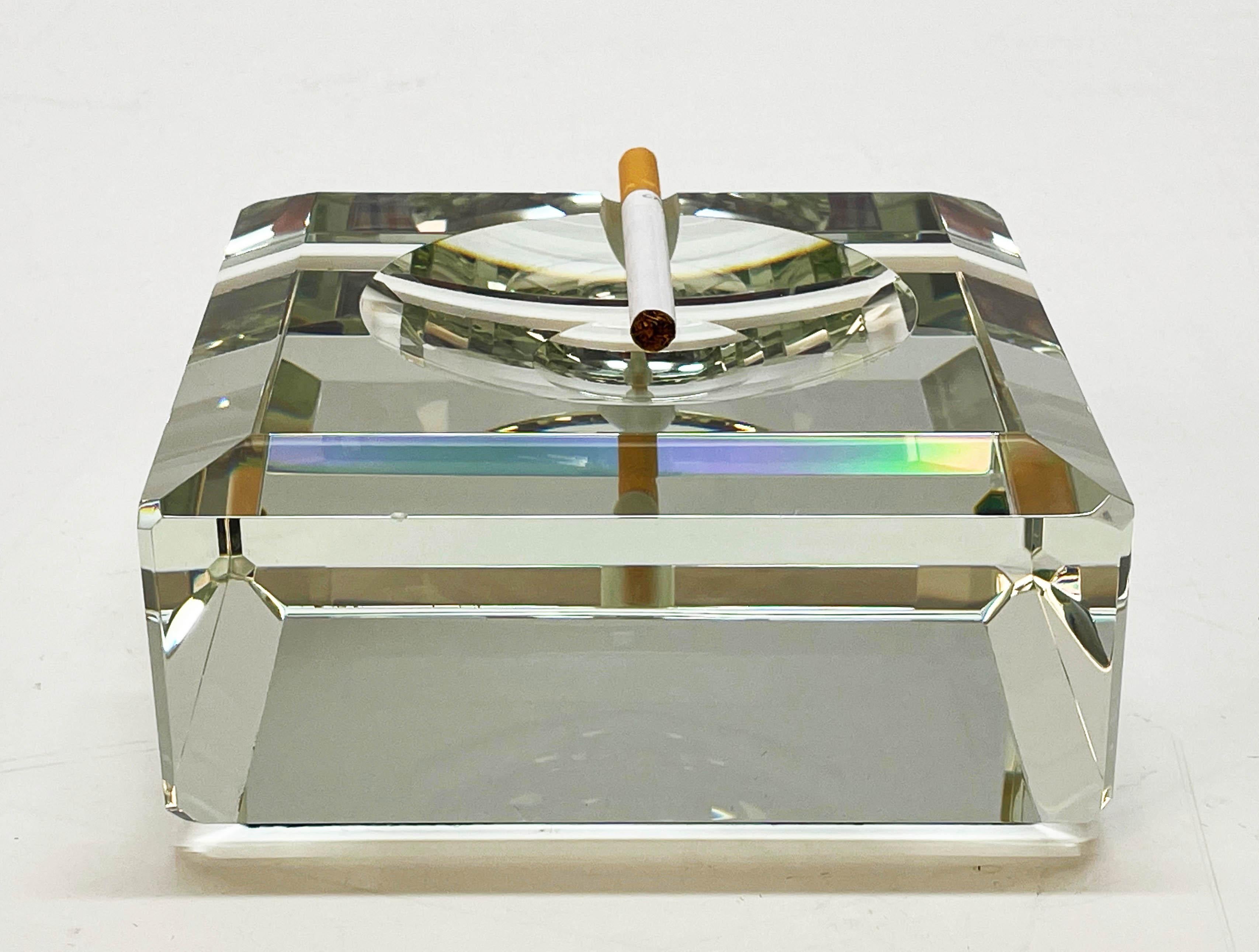 Fontana Arte Midcentury Crystal Glass Italian Squared Ashtray with Mirror, 1960s 8