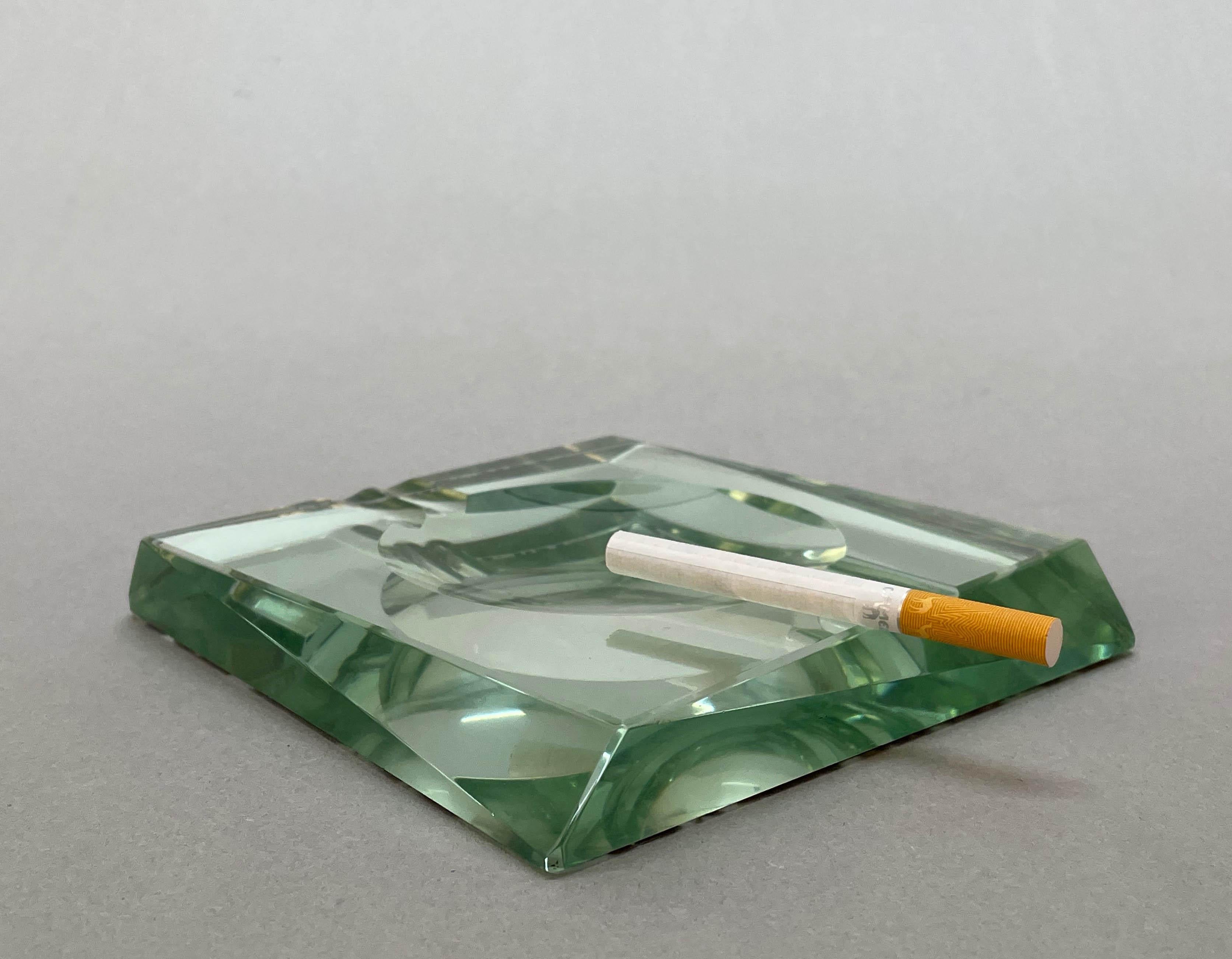 Fontana Arte Midcentury Green Crystal Glass Squared Italian Ashtray, 1960s 2