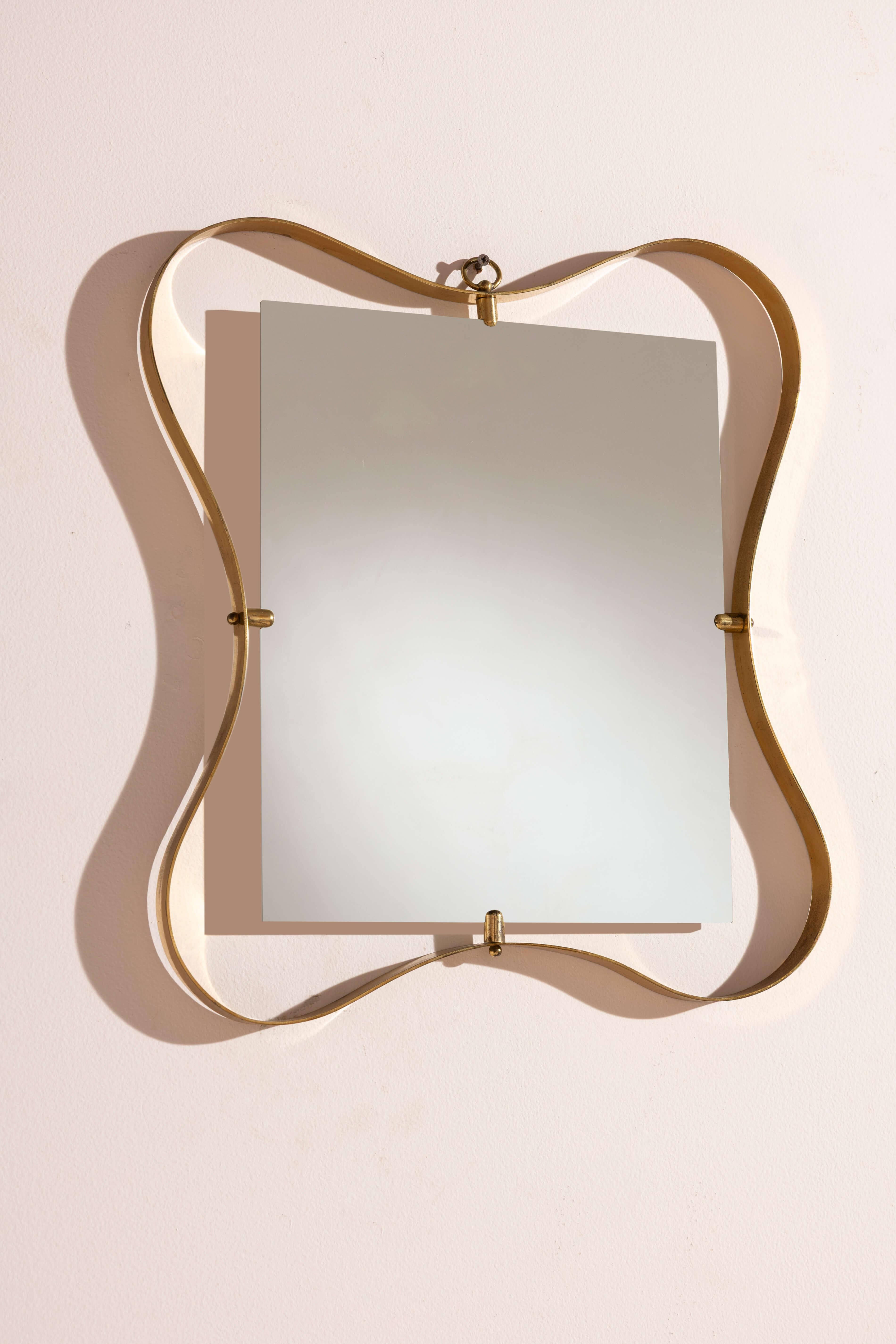 Miroir Fontana Arte avec cadre en laiton, Italie, années 1950 Bon état - En vente à Chiavari, Liguria