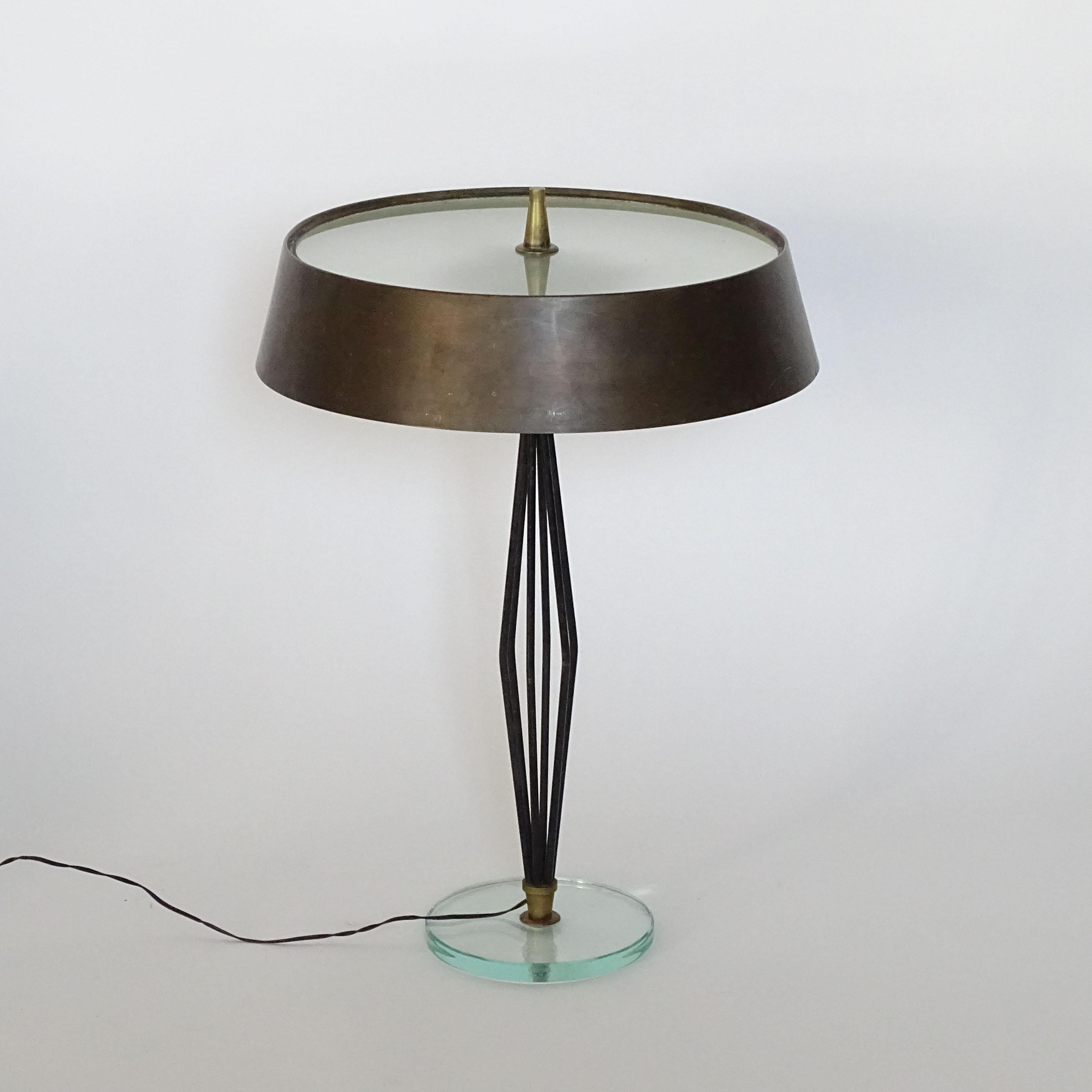 Fontana Arte Model 1959 Table Lamp, Italy, 1950s In Good Condition For Sale In Milan, IT
